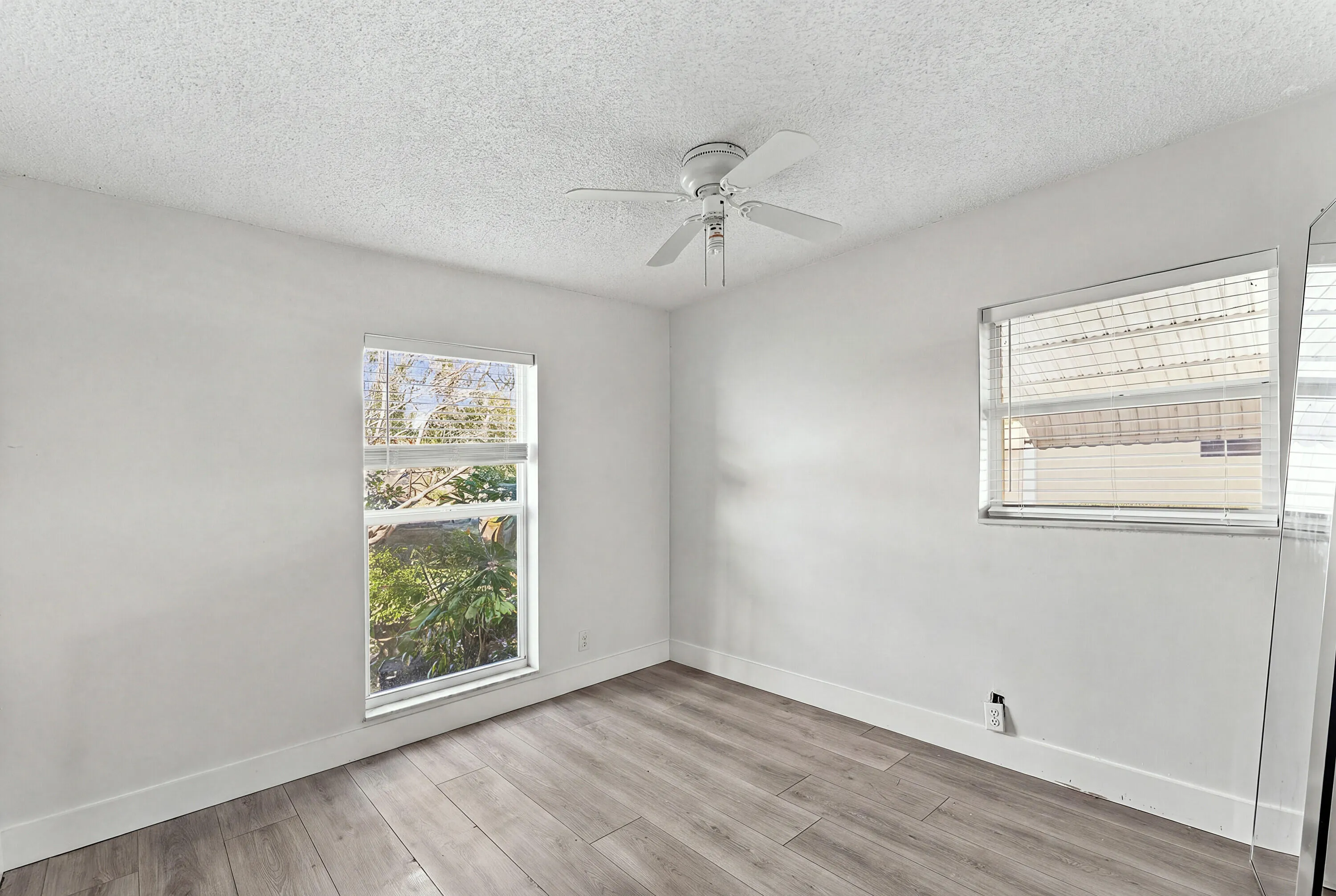 1730 NW 48th Place