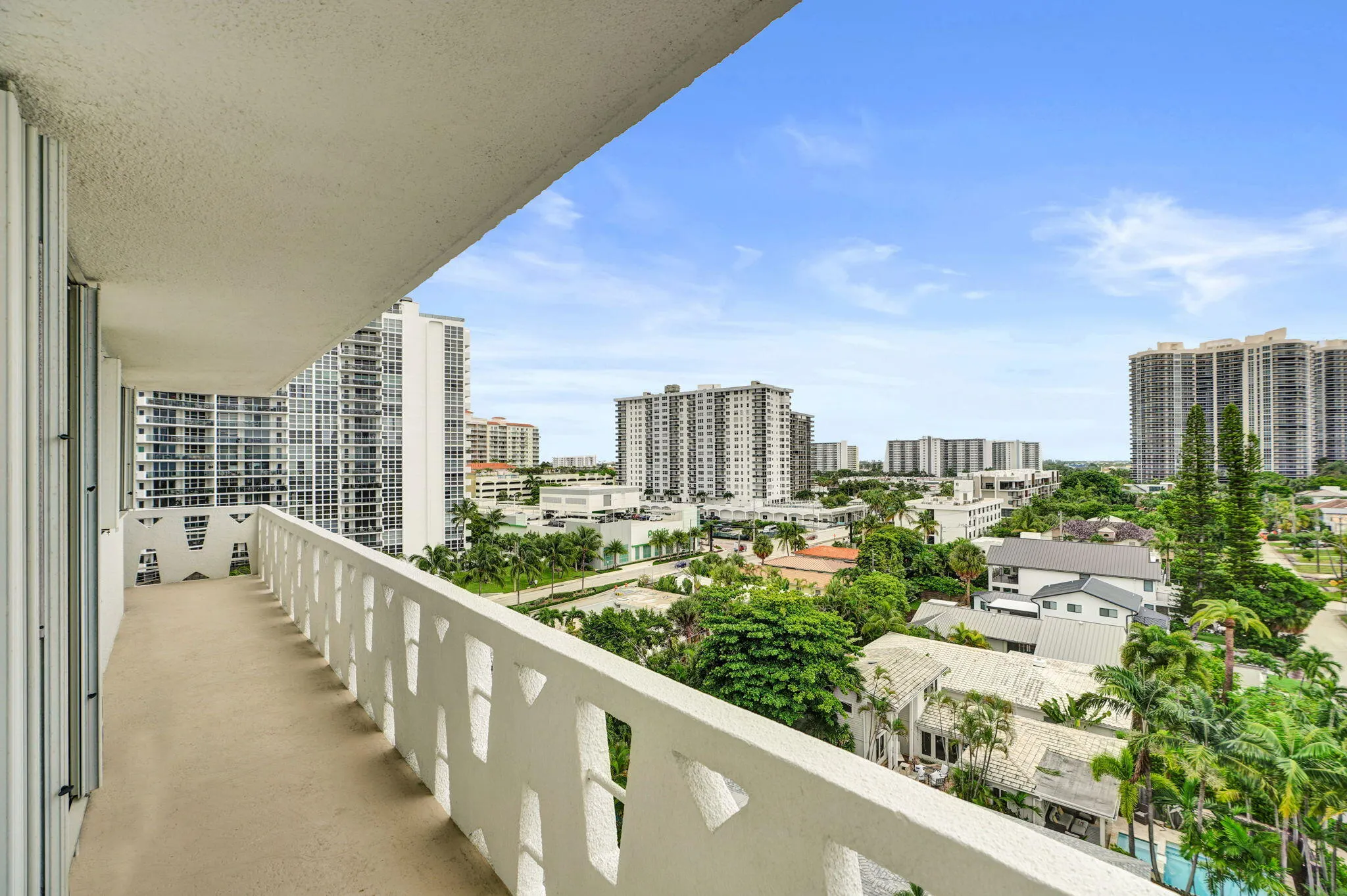 2840 N Ocean Boulevard #801