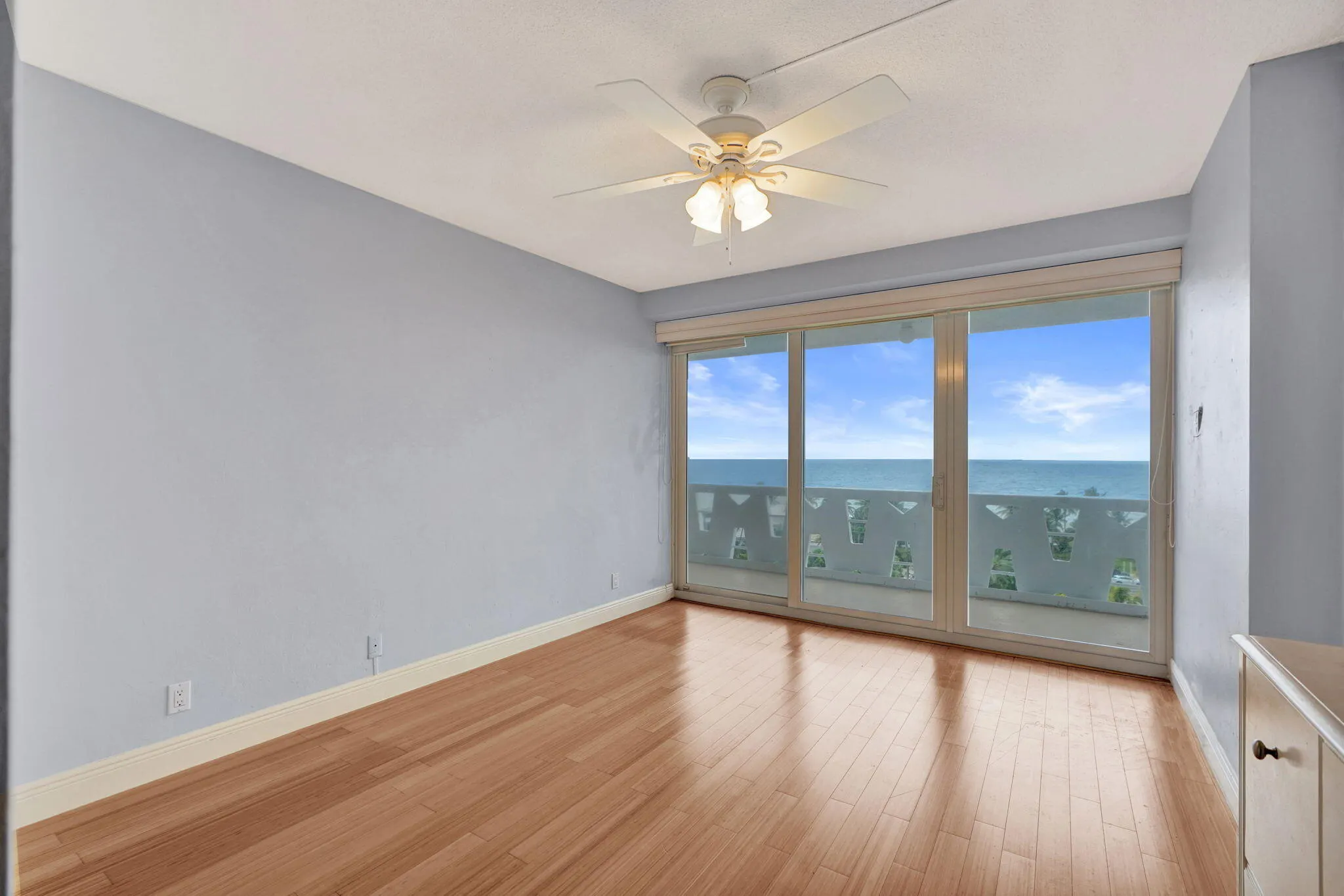 2840 N Ocean Boulevard #801