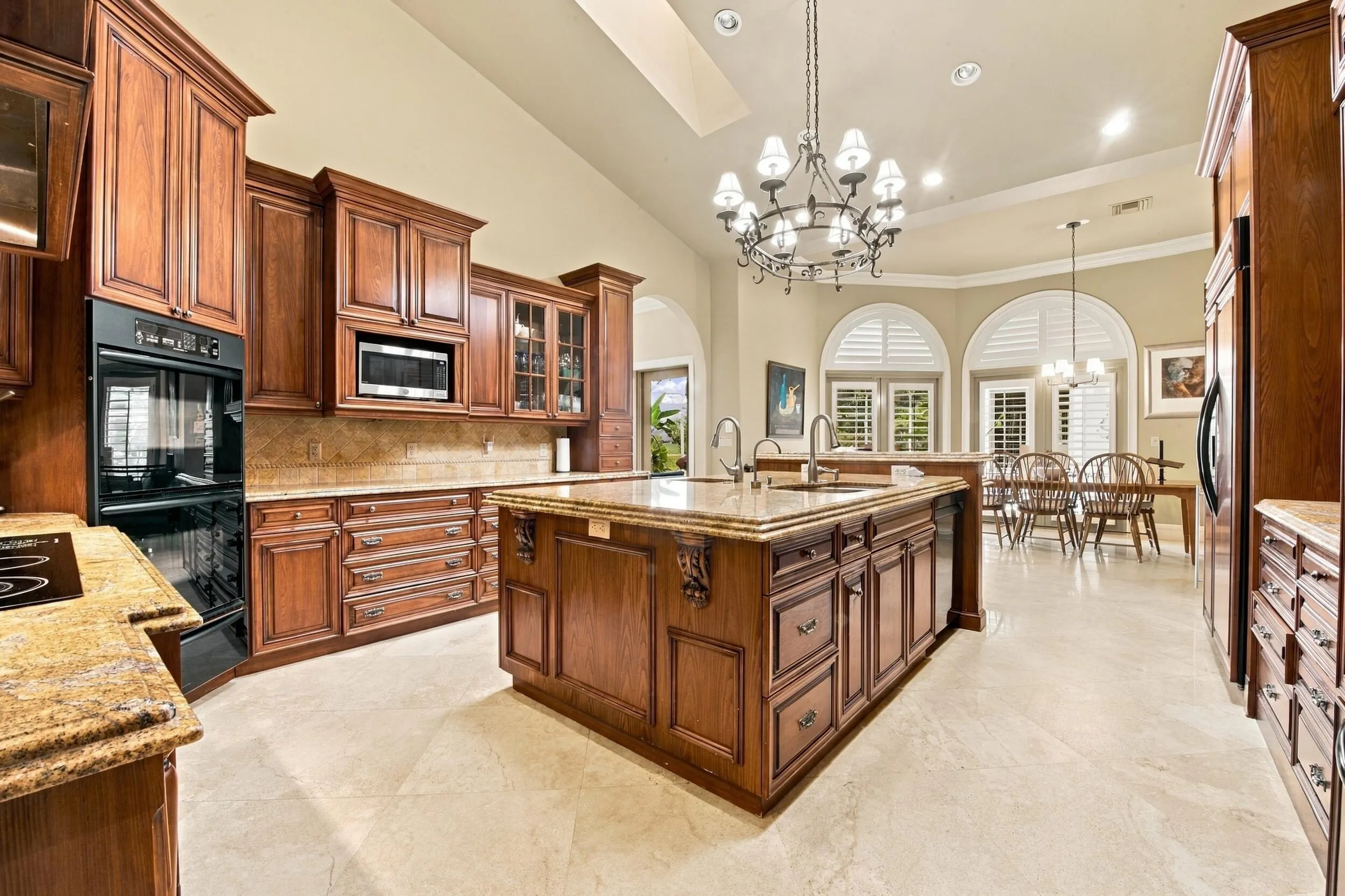 21733 Old Bridge Trail