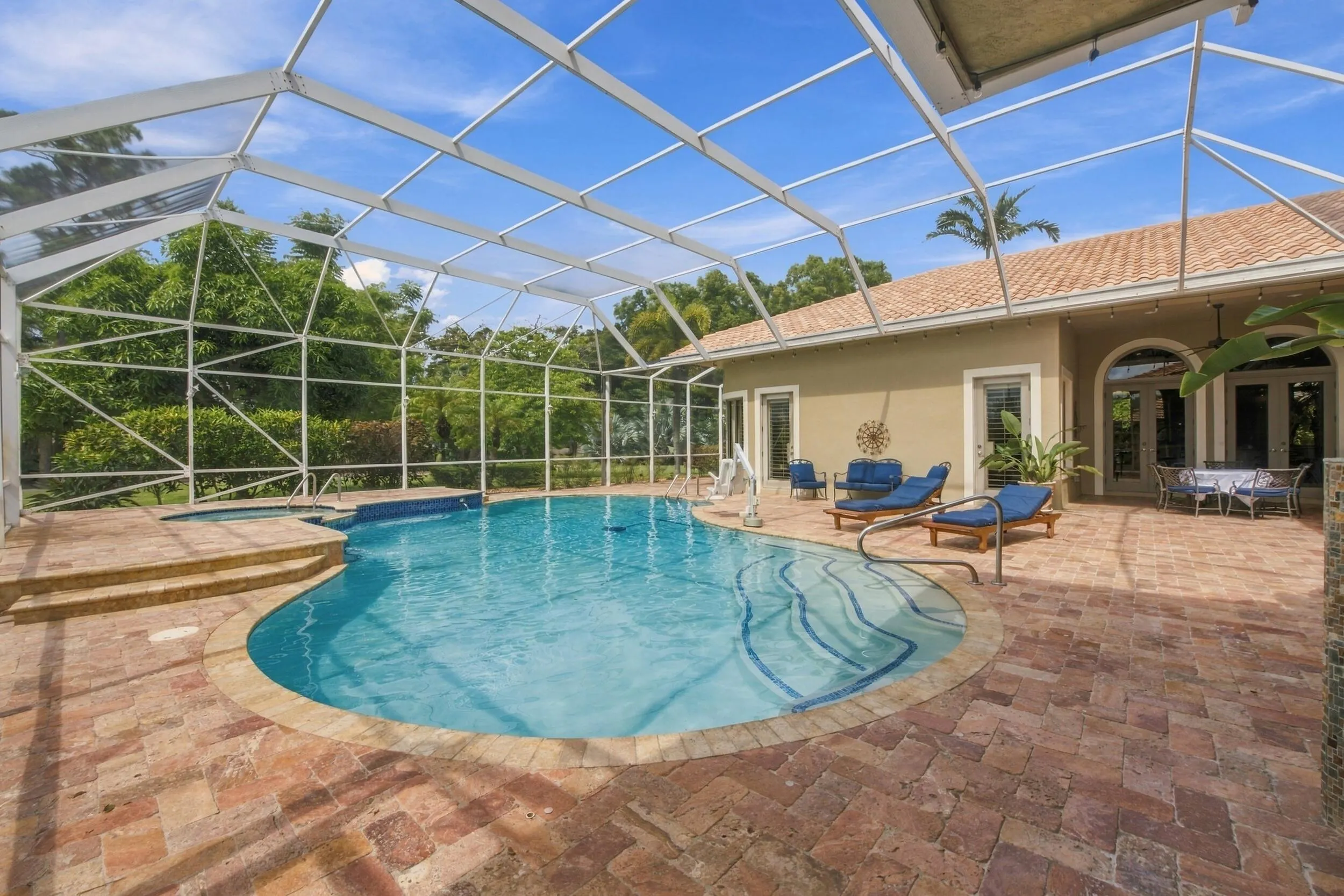 21733 Old Bridge Trail