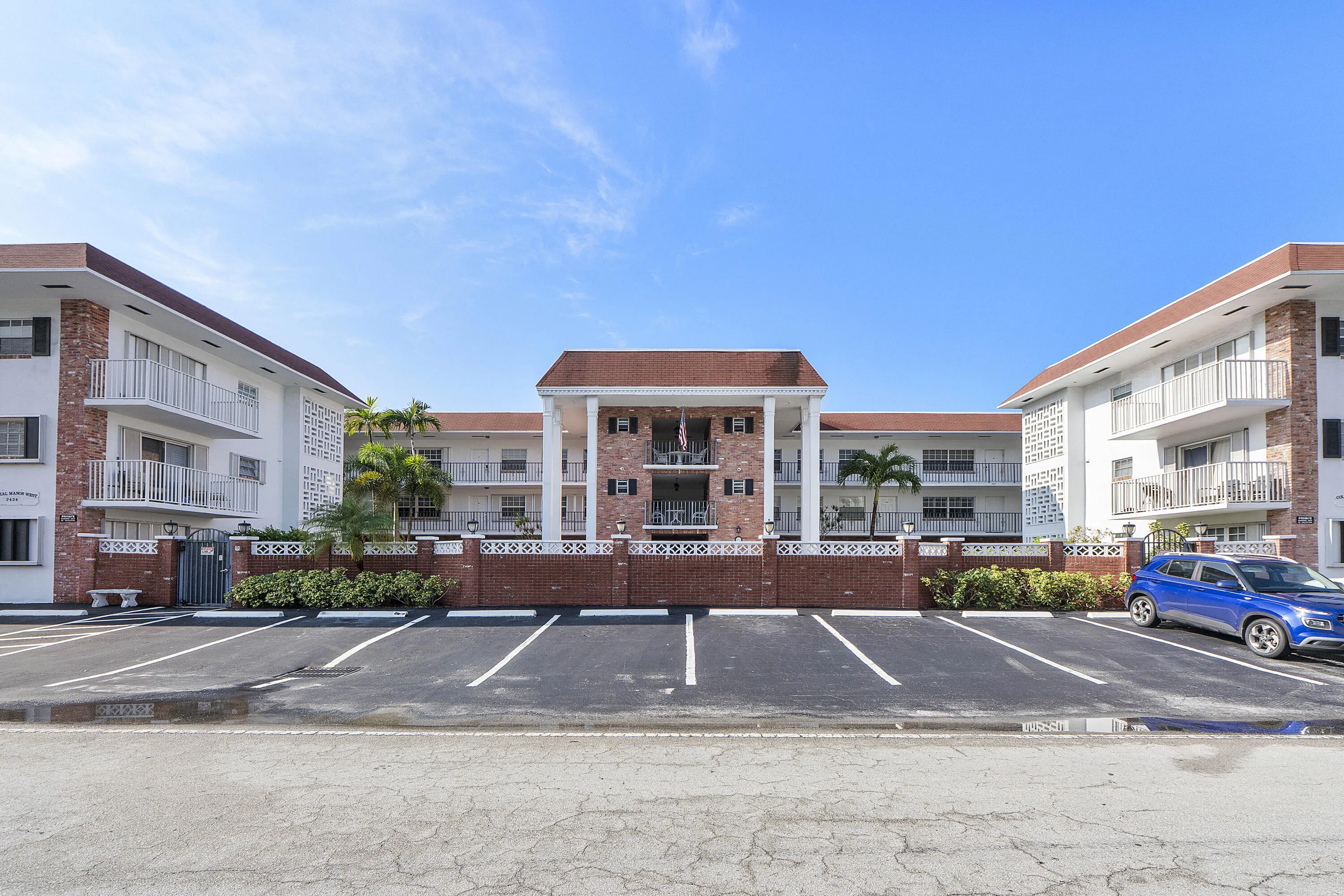 2424 NE 9th Street #305