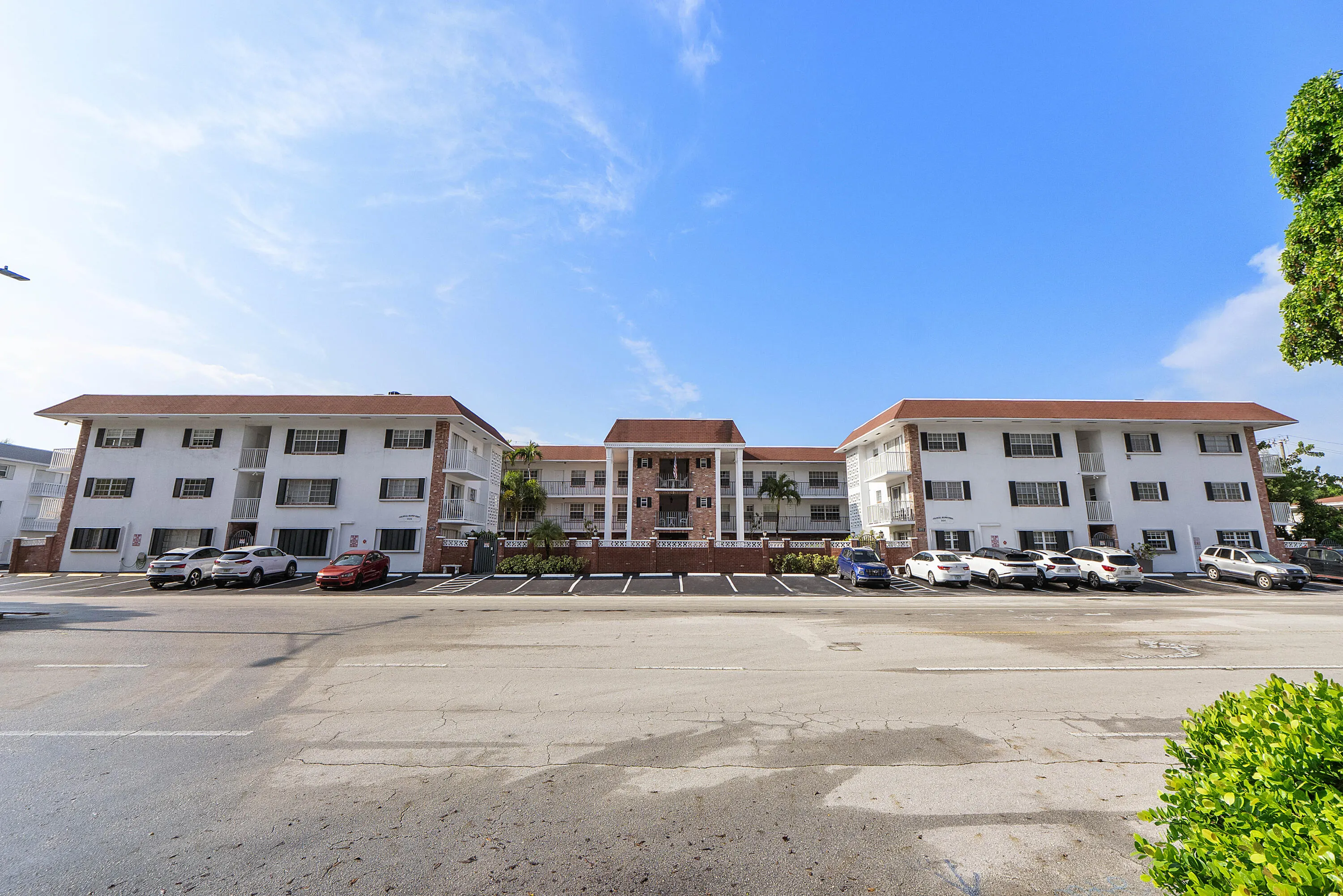 2424 NE 9th Street #305