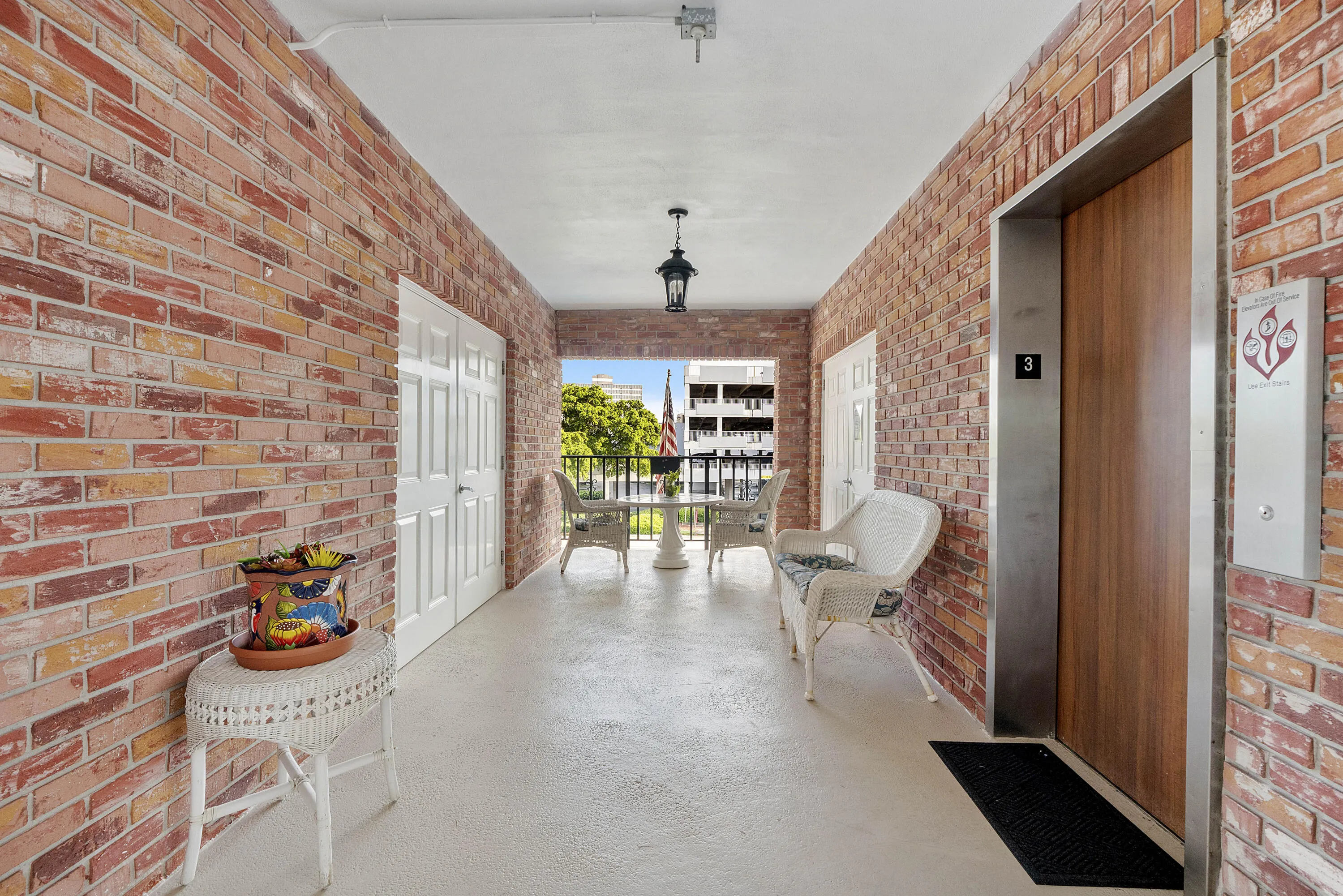 2424 NE 9th Street #305