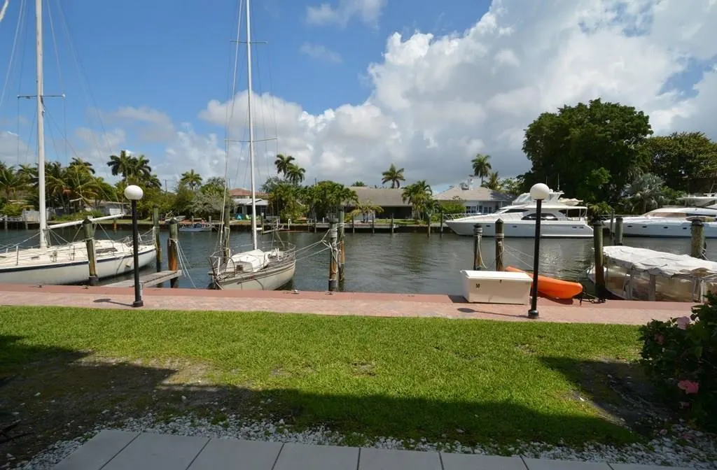 1777 SE 15TH Street #121