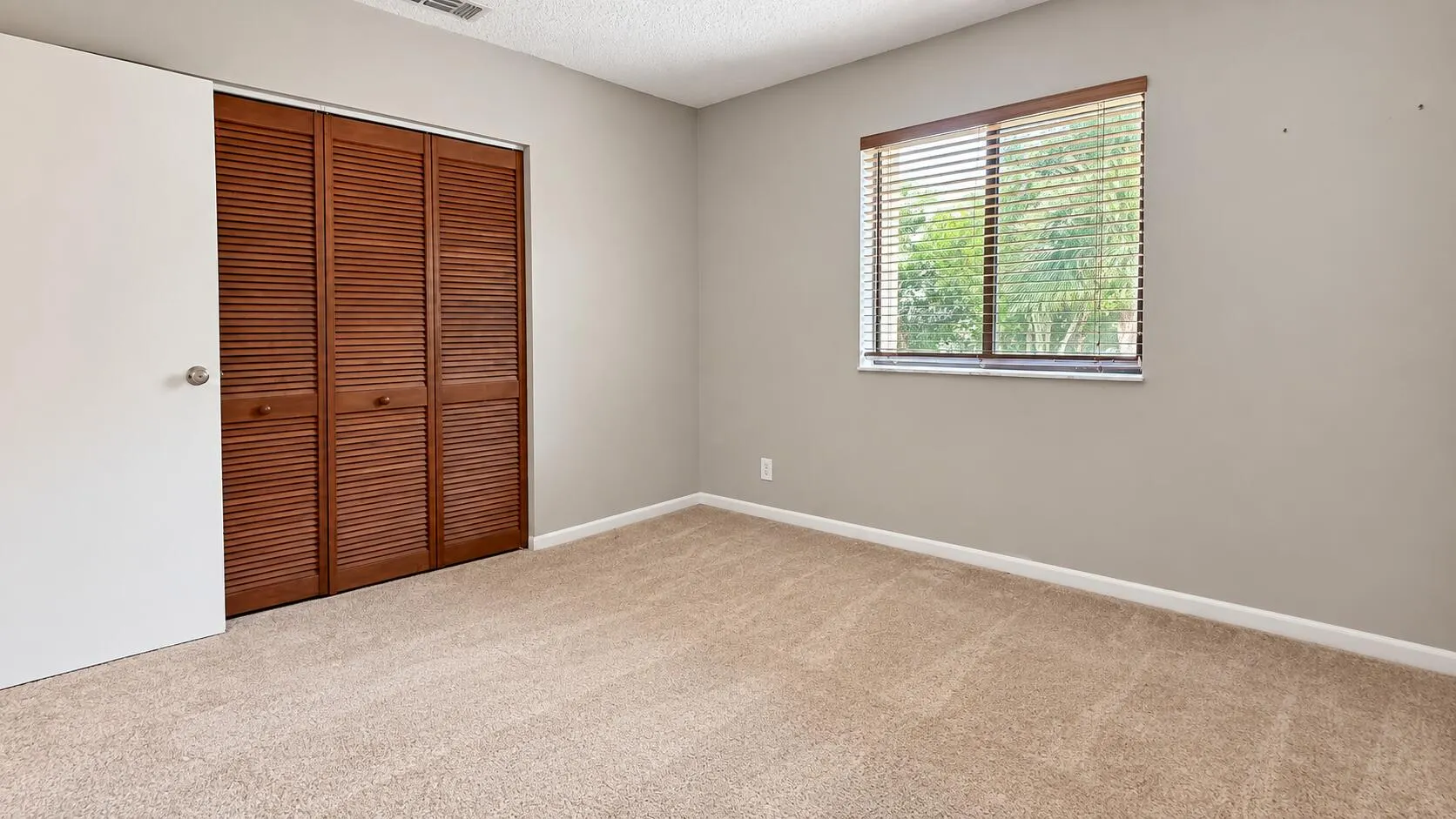 918 SW 9th St Circle #201