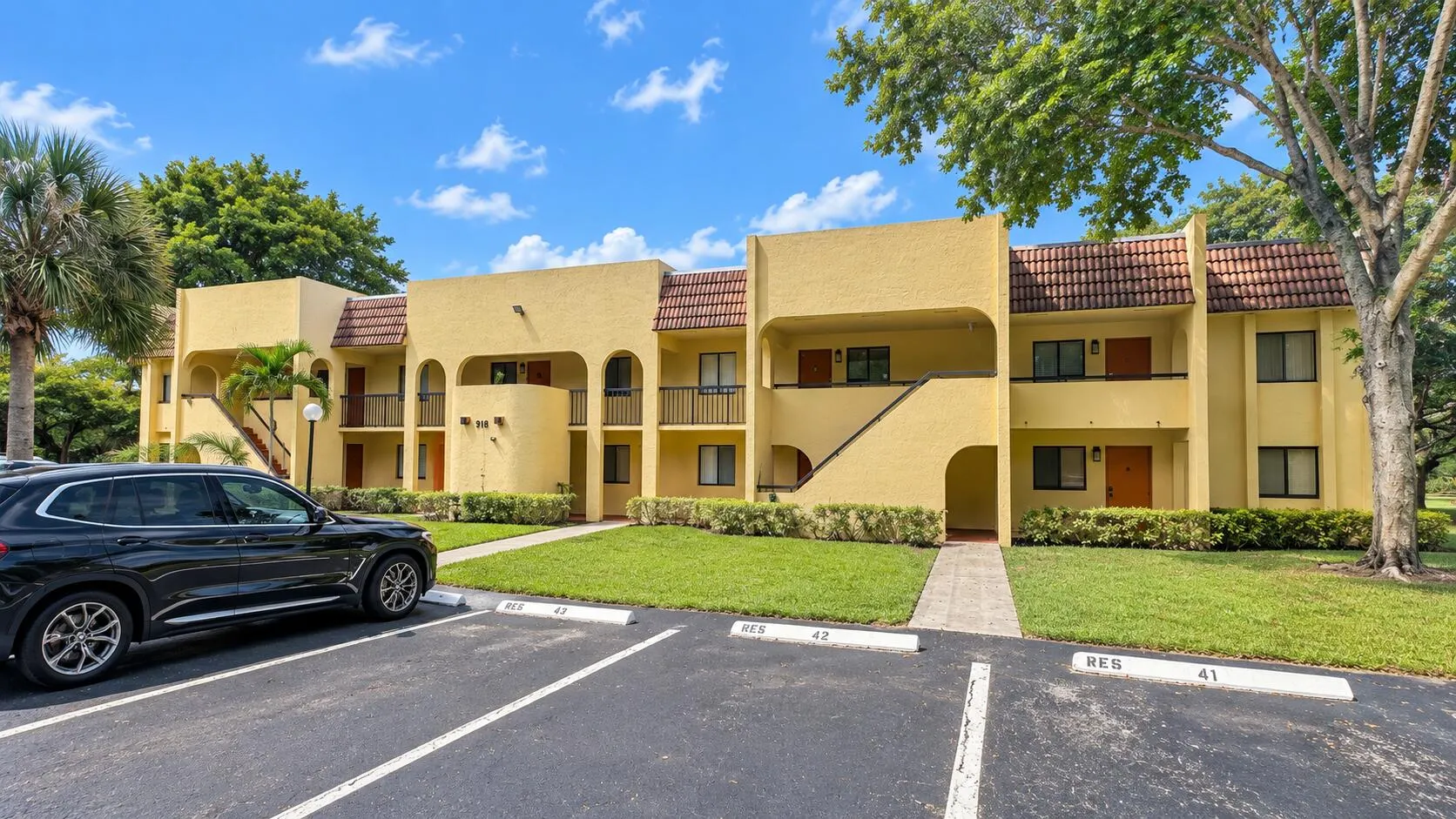 918 SW 9th St Circle #201