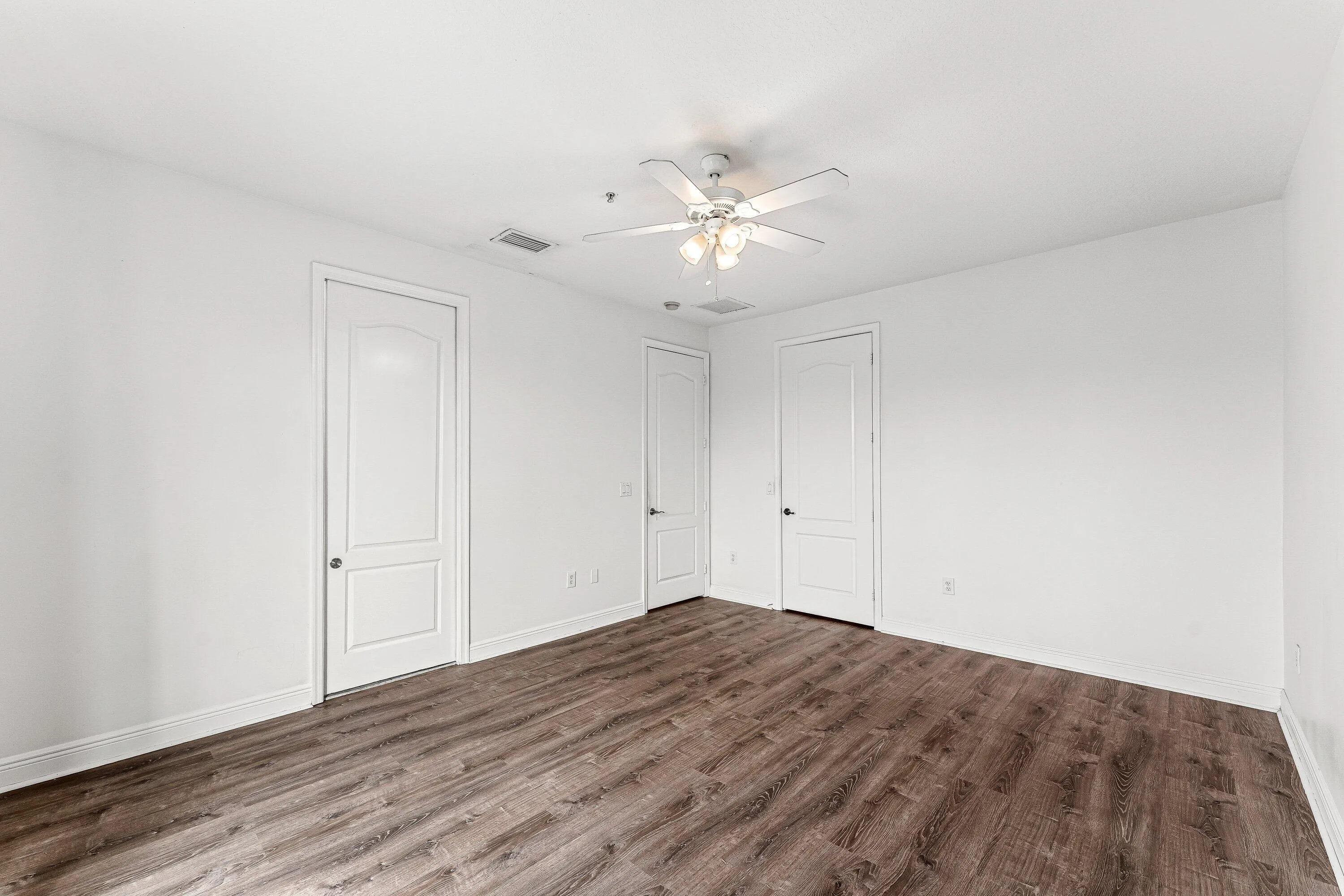 673 NW 38th Circle