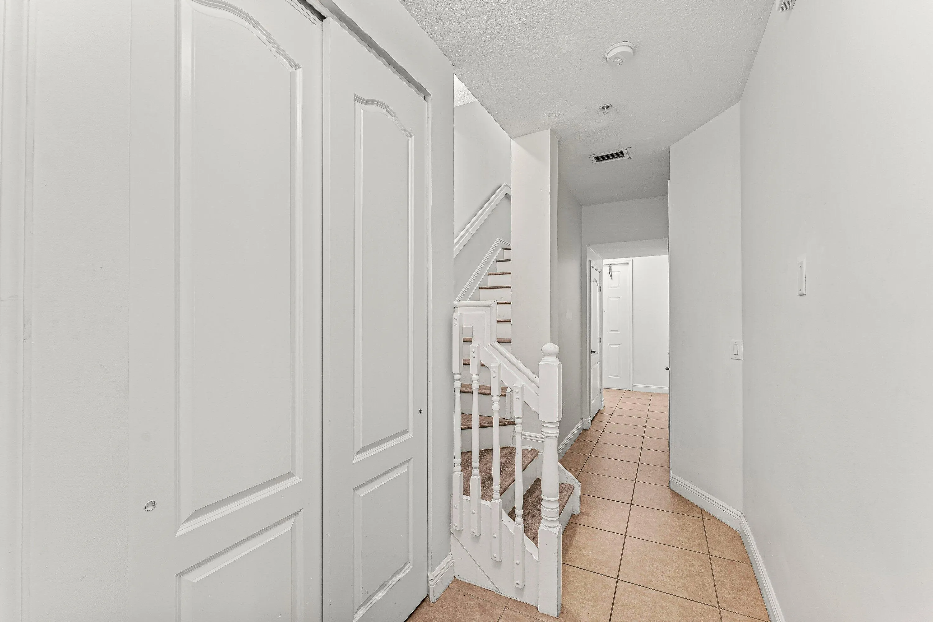 673 NW 38th Circle