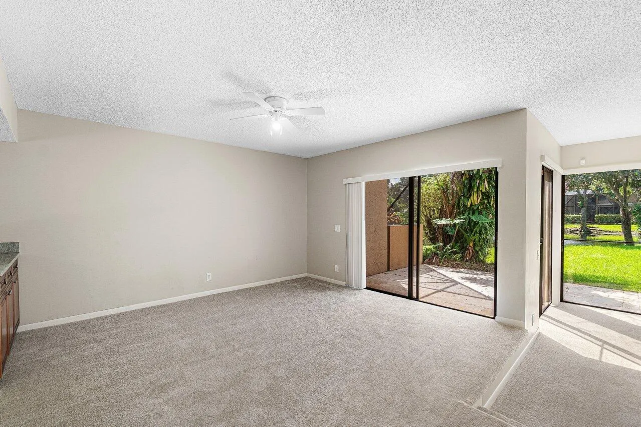 22068 Las Brisas Circle