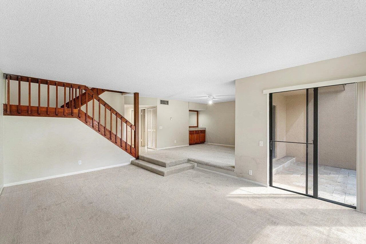 22068 Las Brisas Circle