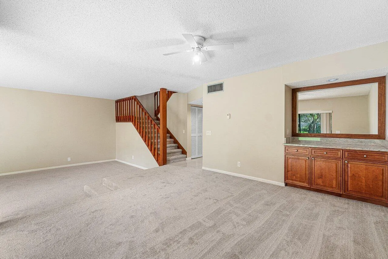 22068 Las Brisas Circle