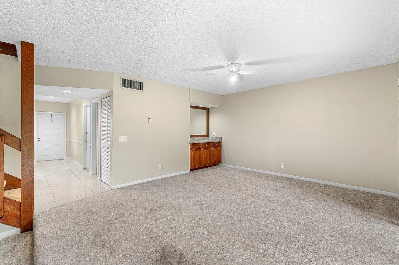 22068 Las Brisas Circle