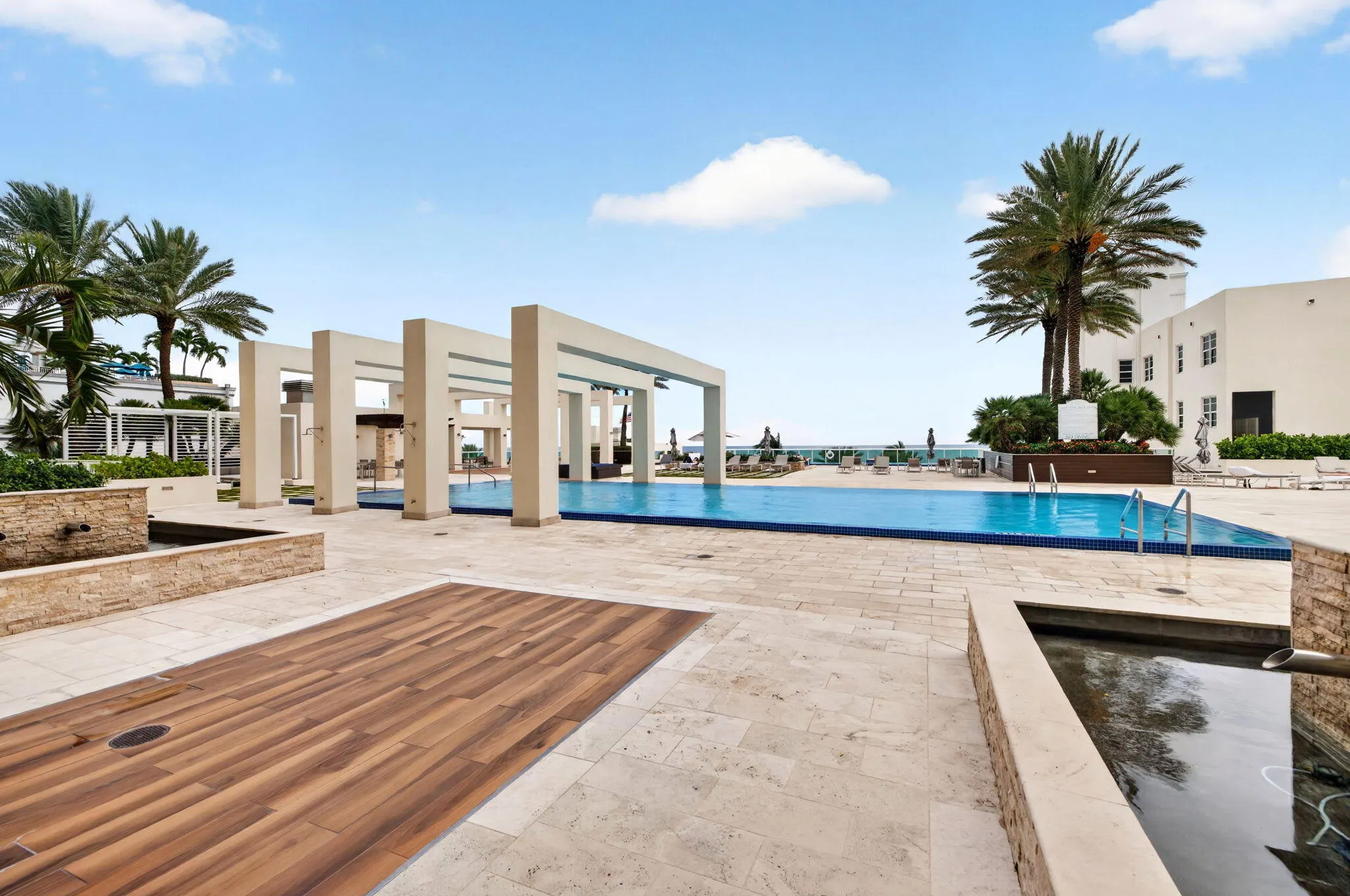 101 S FORT LAUDERDALE BEACH Boulevard #2407