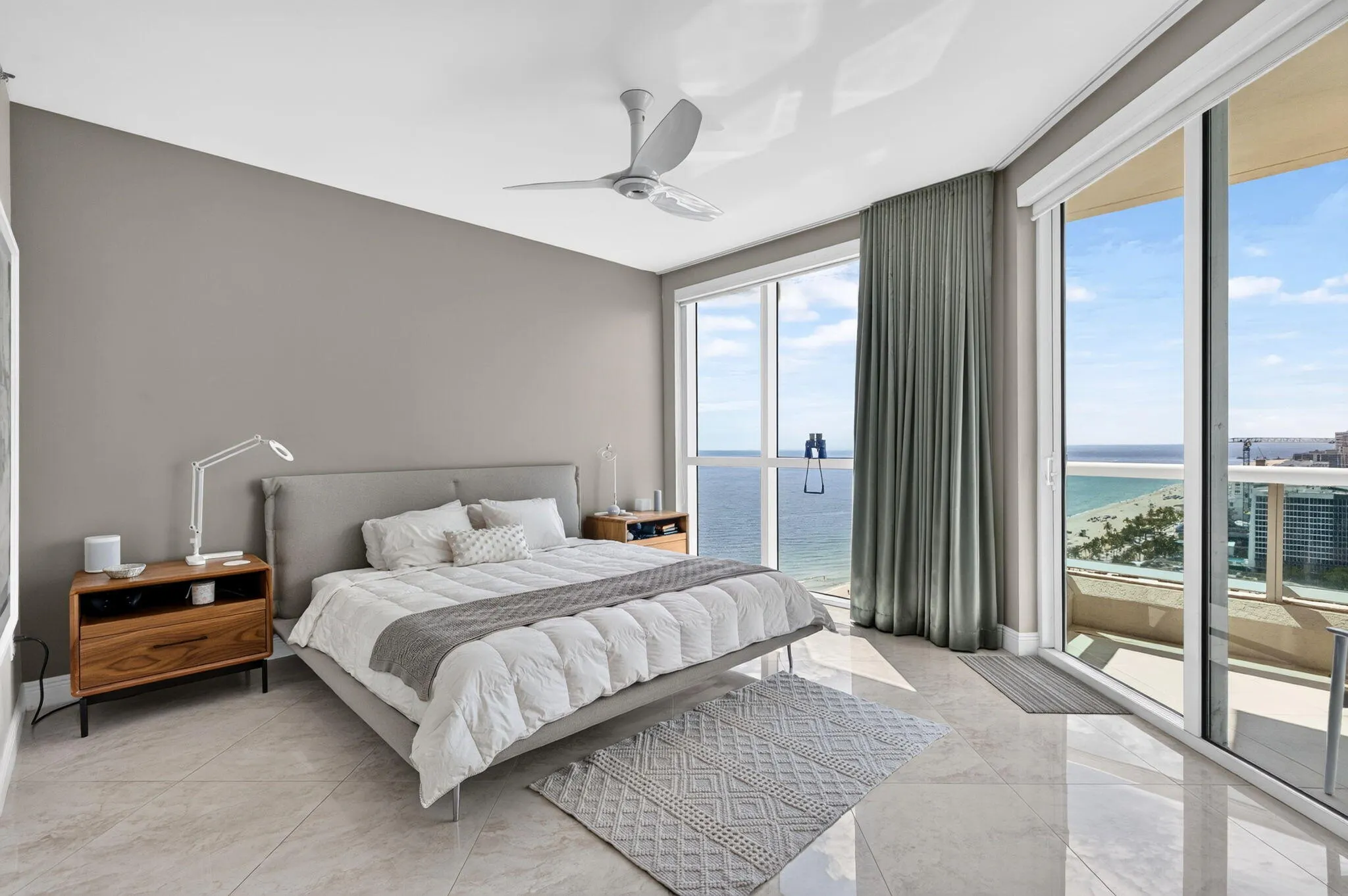101 S FORT LAUDERDALE BEACH Boulevard #2407