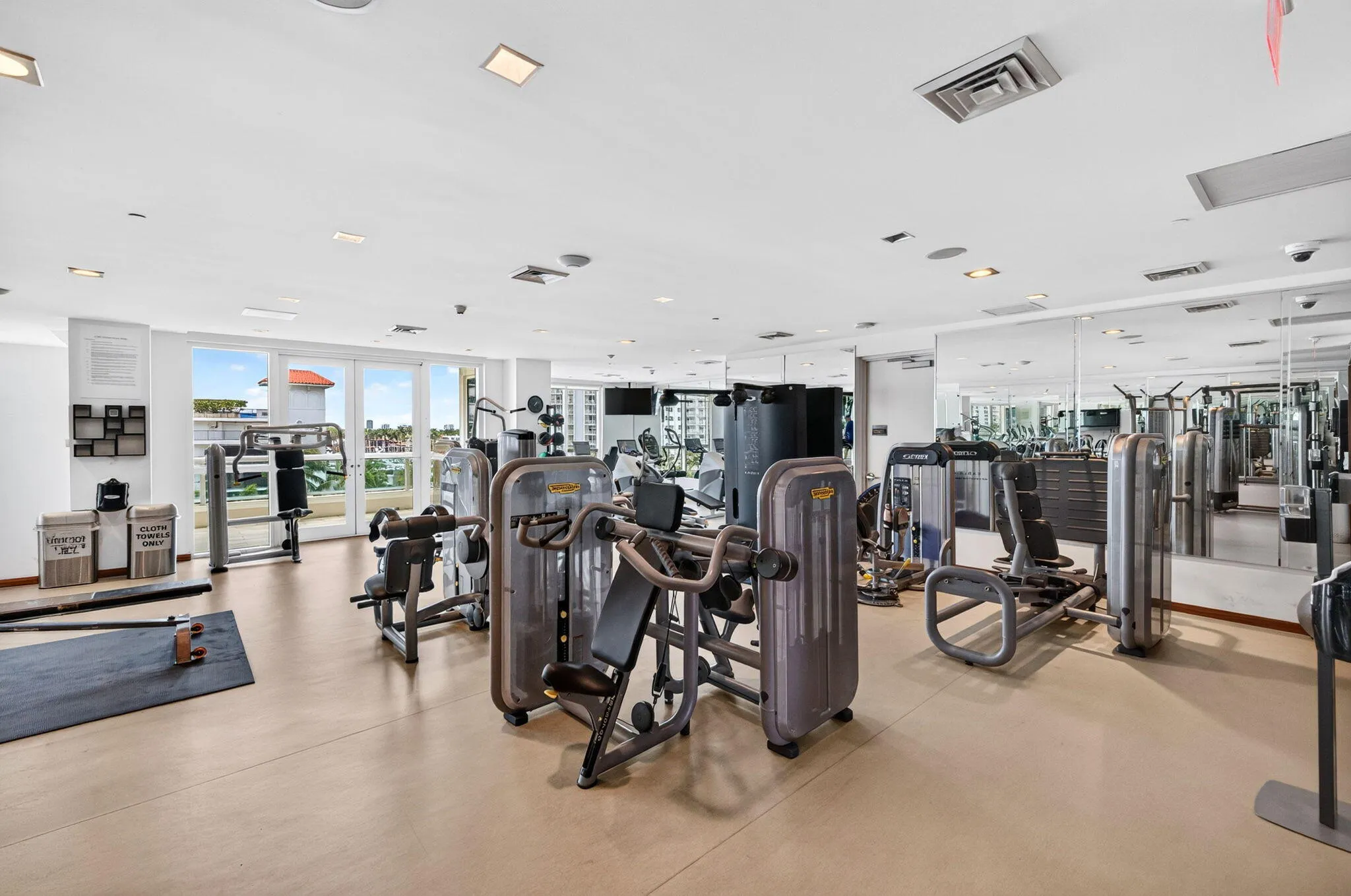 101 S FORT LAUDERDALE BEACH Boulevard #2407