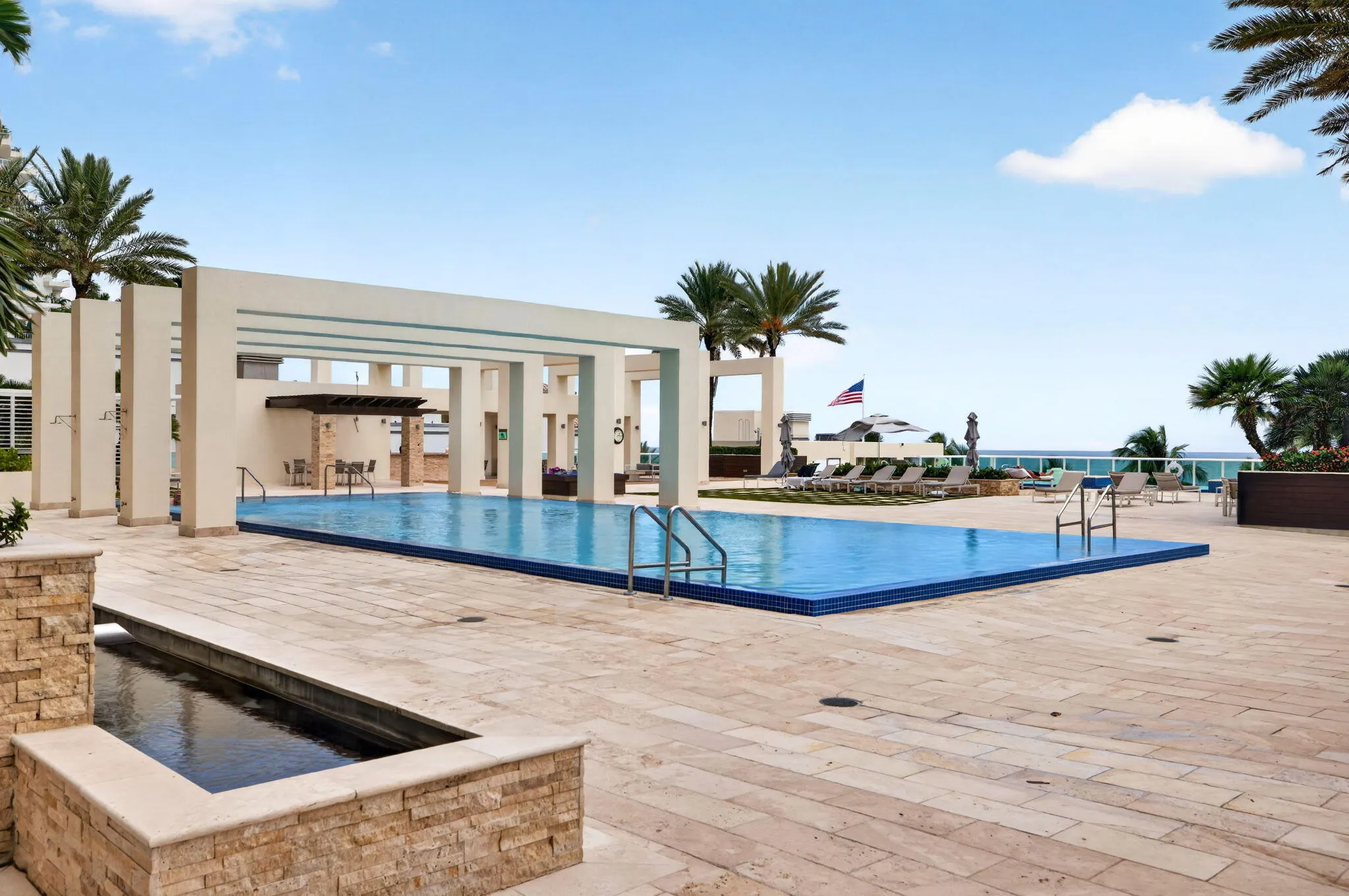 101 S FORT LAUDERDALE BEACH Boulevard #2407