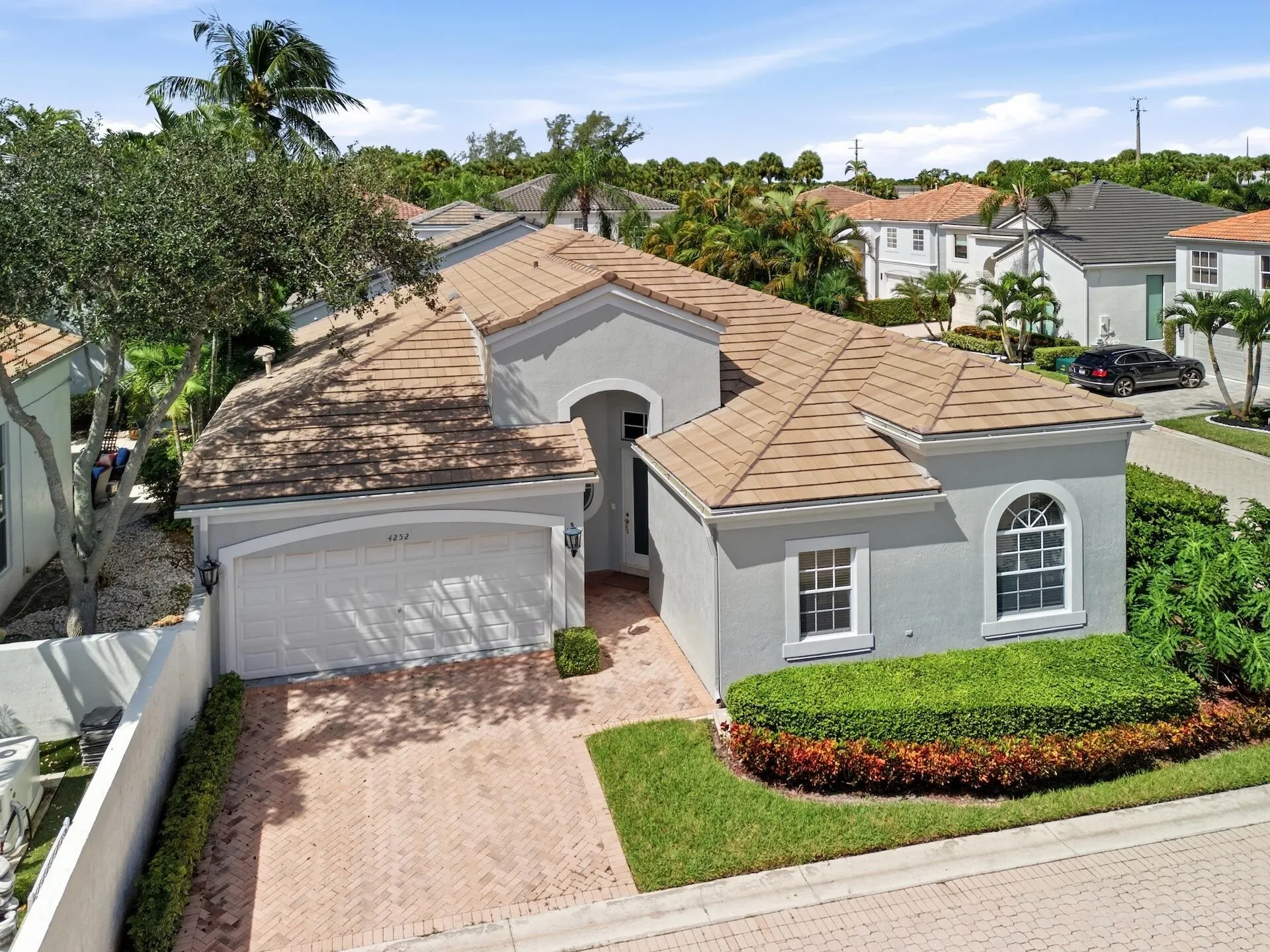 4252 NW 66TH Lane