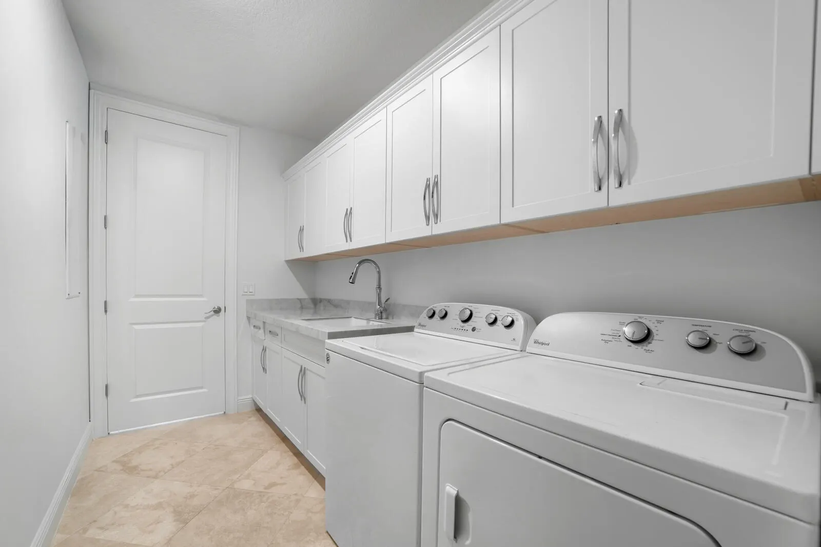 2565 NW 69th Street