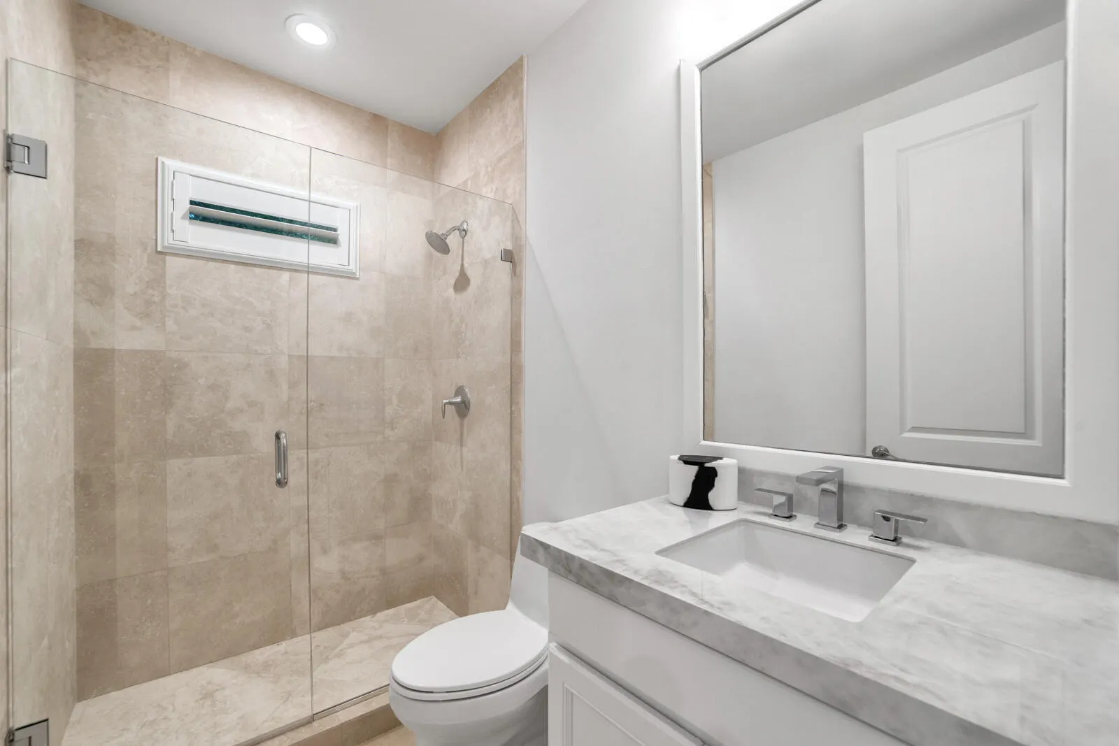 2565 NW 69th Street