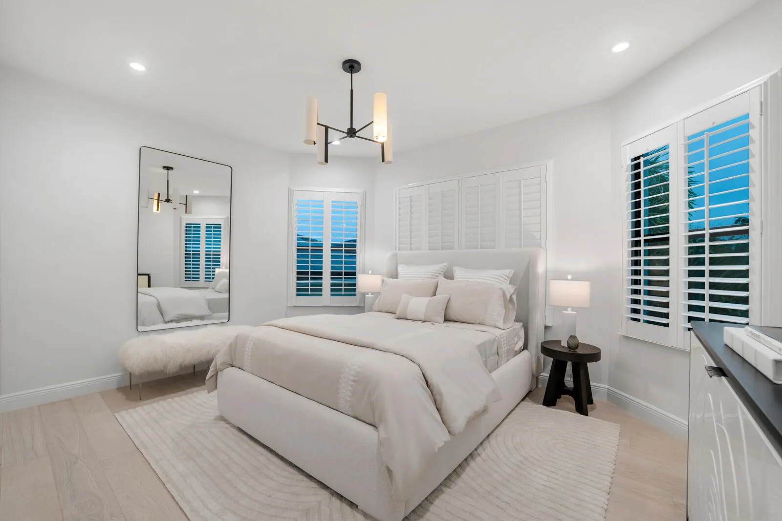 2565 NW 69th Street