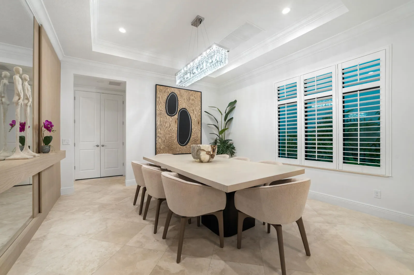 2565 NW 69th Street