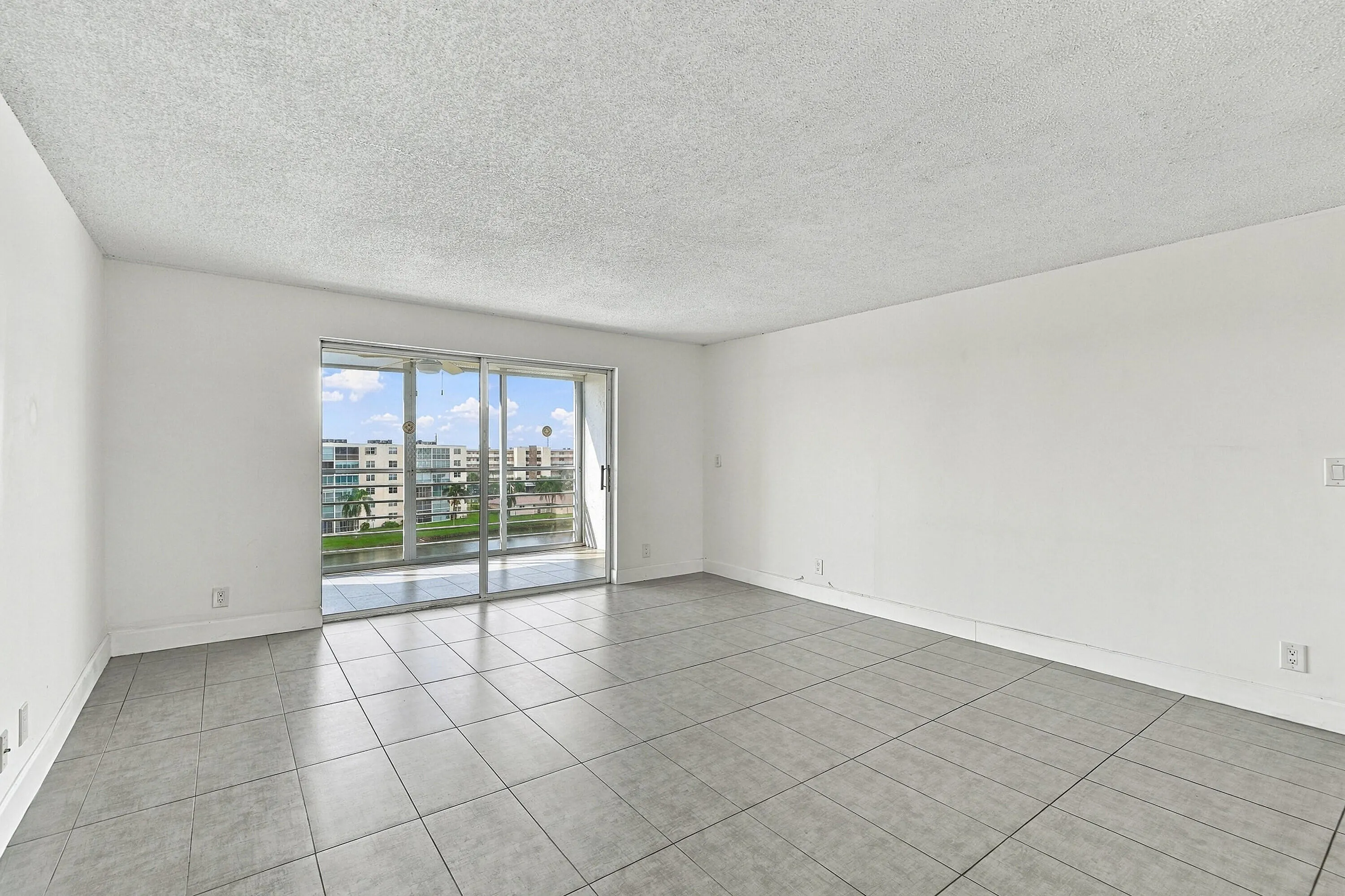 111 SE 3RD Avenue #602