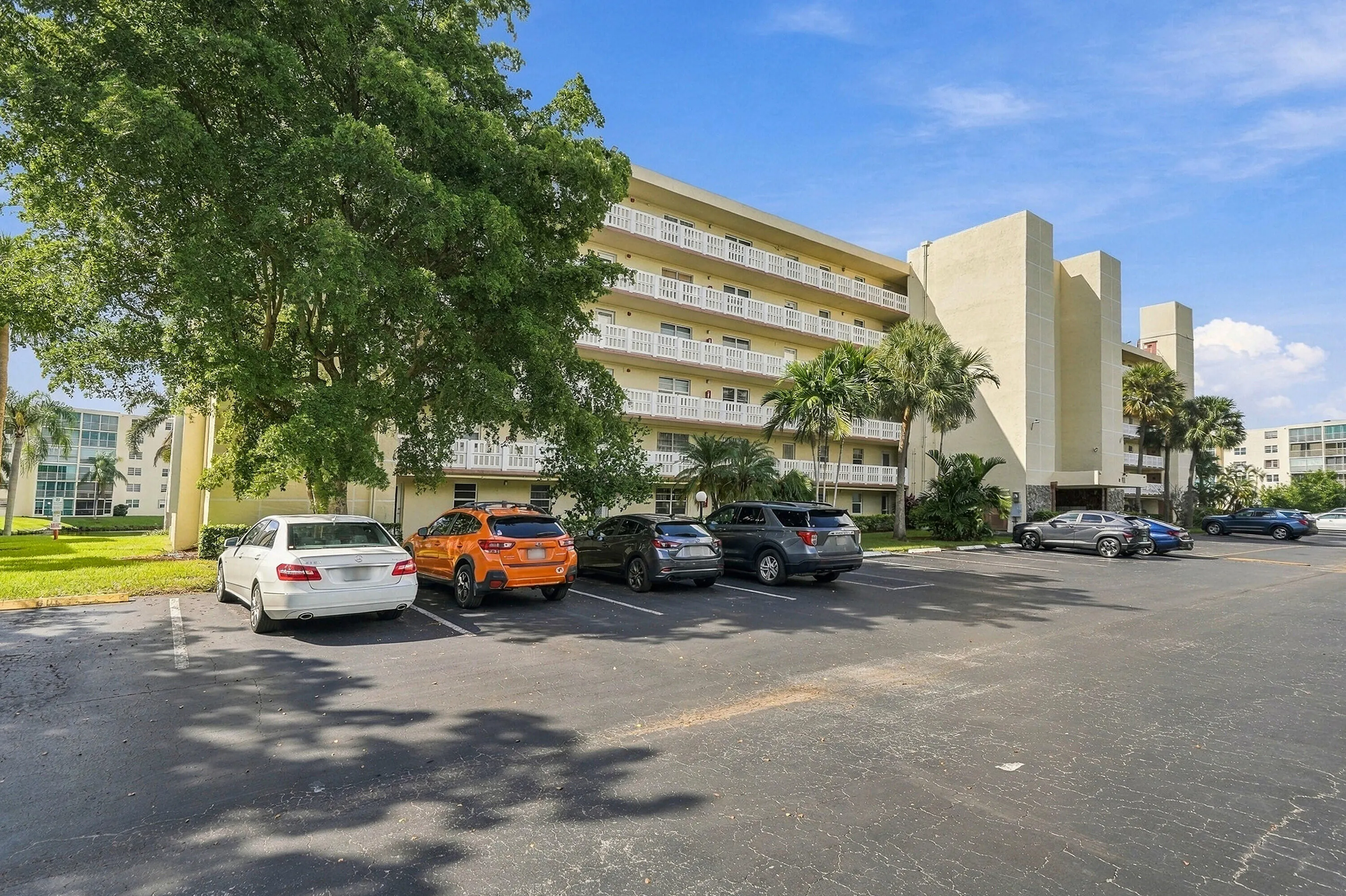 111 SE 3RD Avenue #602