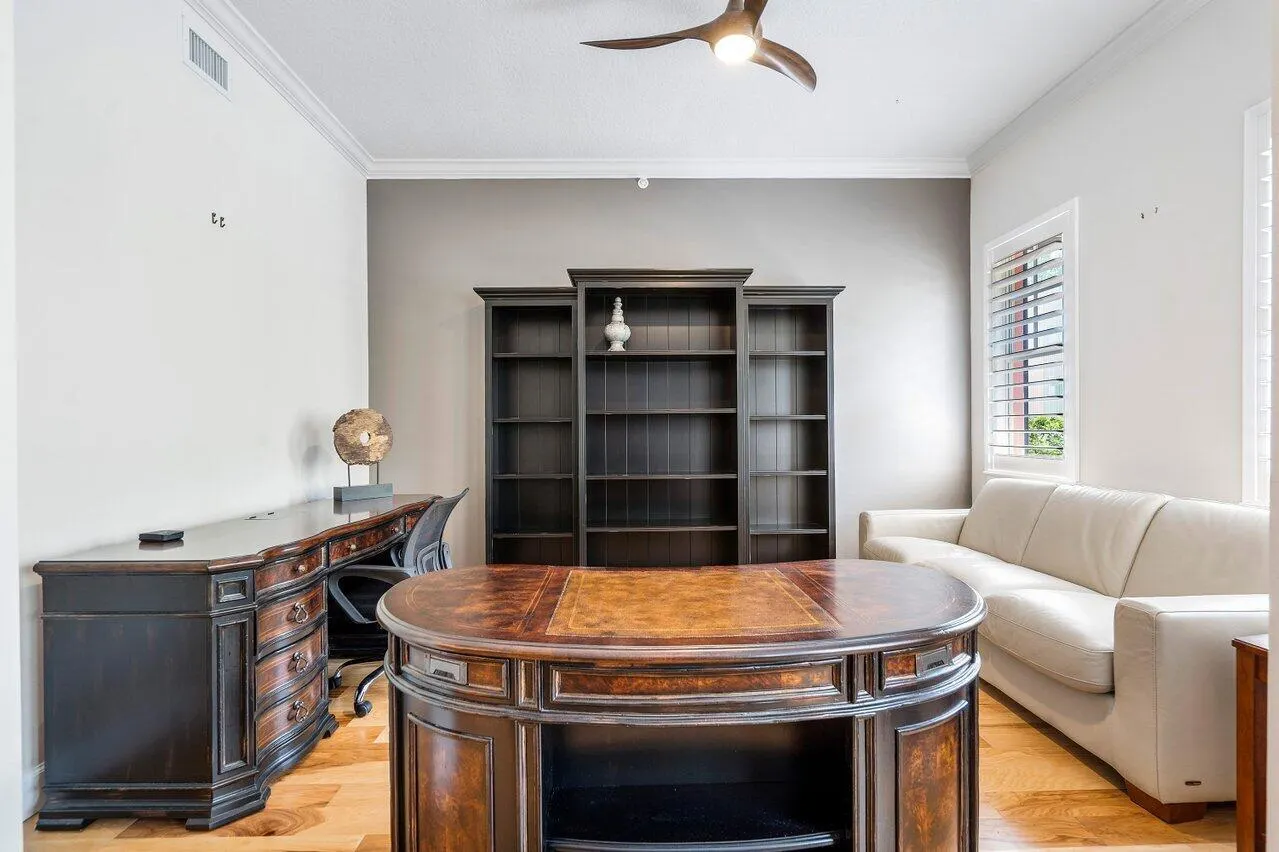 200 NE 2nd Avenue #209