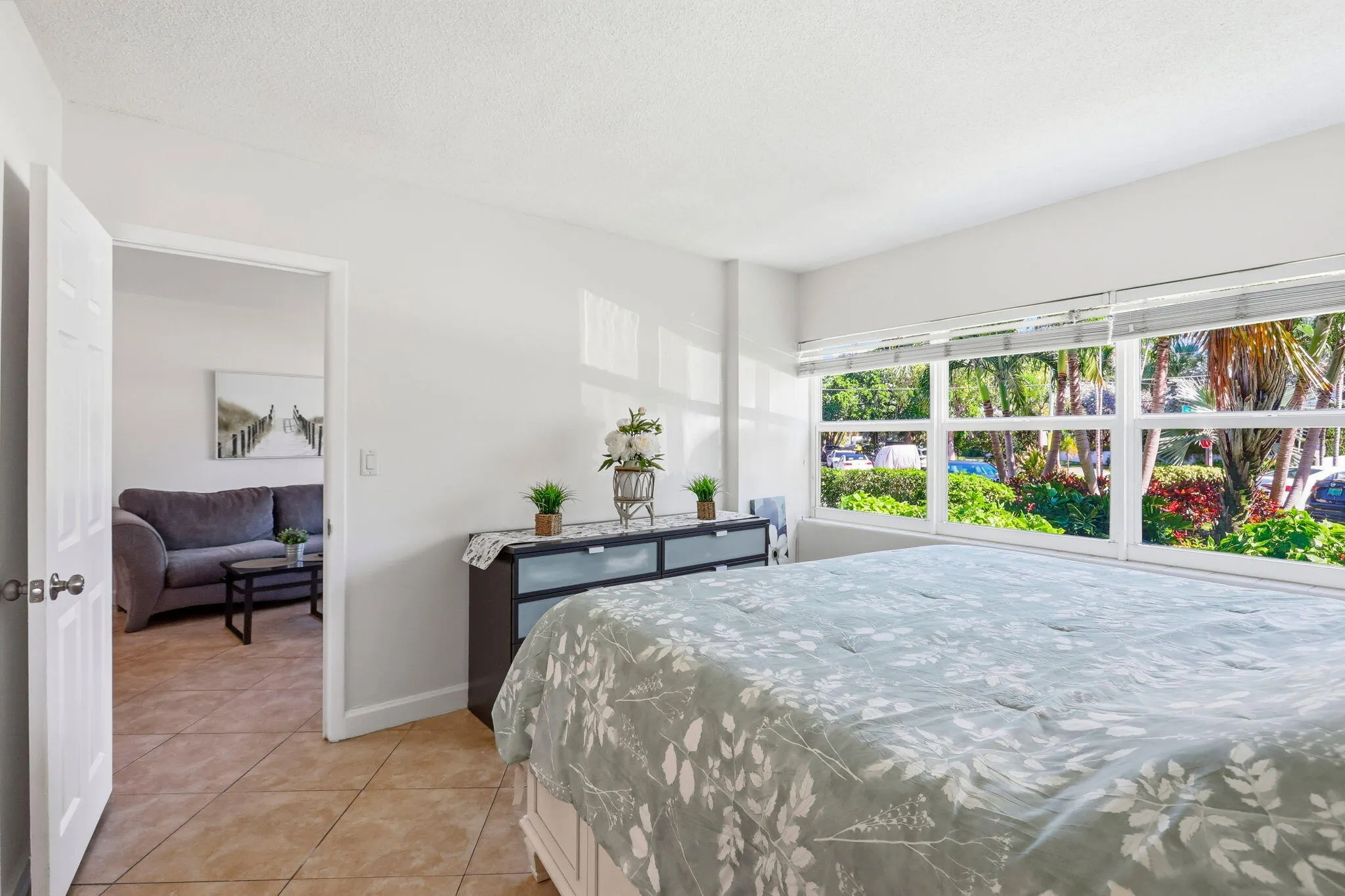 3250 NE 28TH Street #104