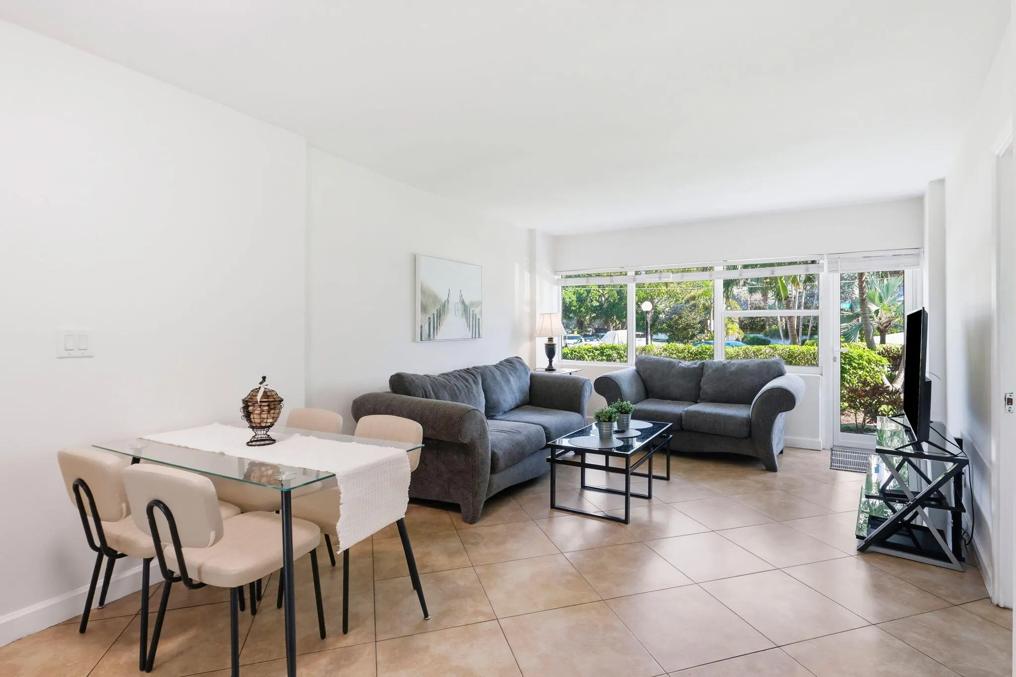 3250 NE 28TH Street #104
