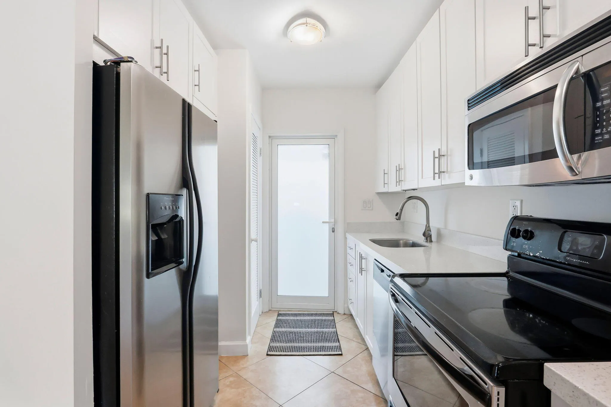 3250 NE 28TH Street #104
