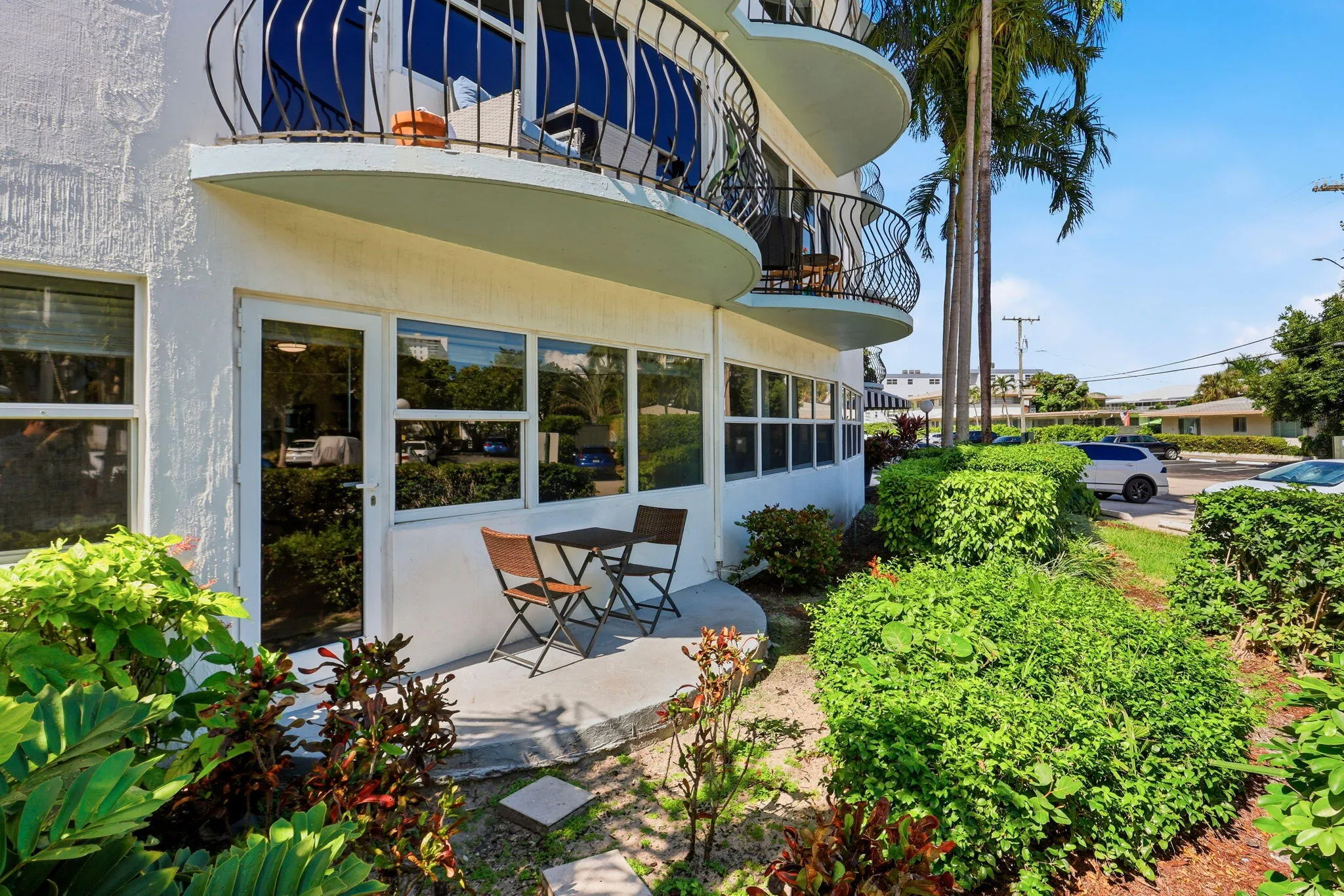 3250 NE 28TH Street #104