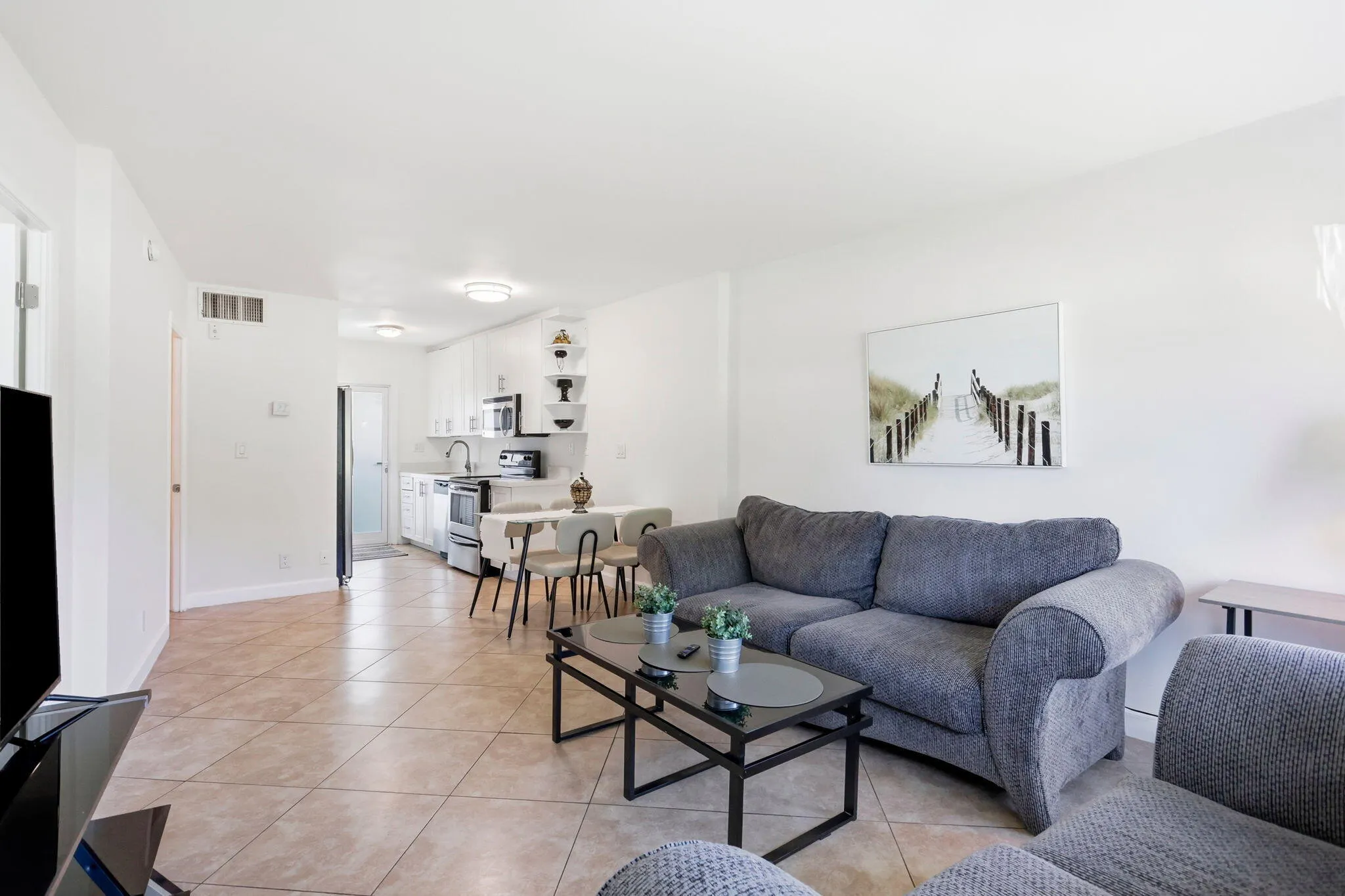 3250 NE 28TH Street #104