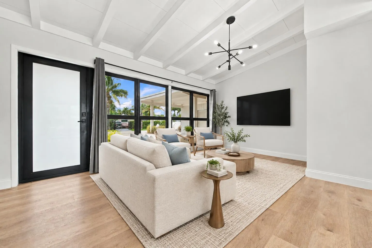 2536 GULFSTREAM Lane