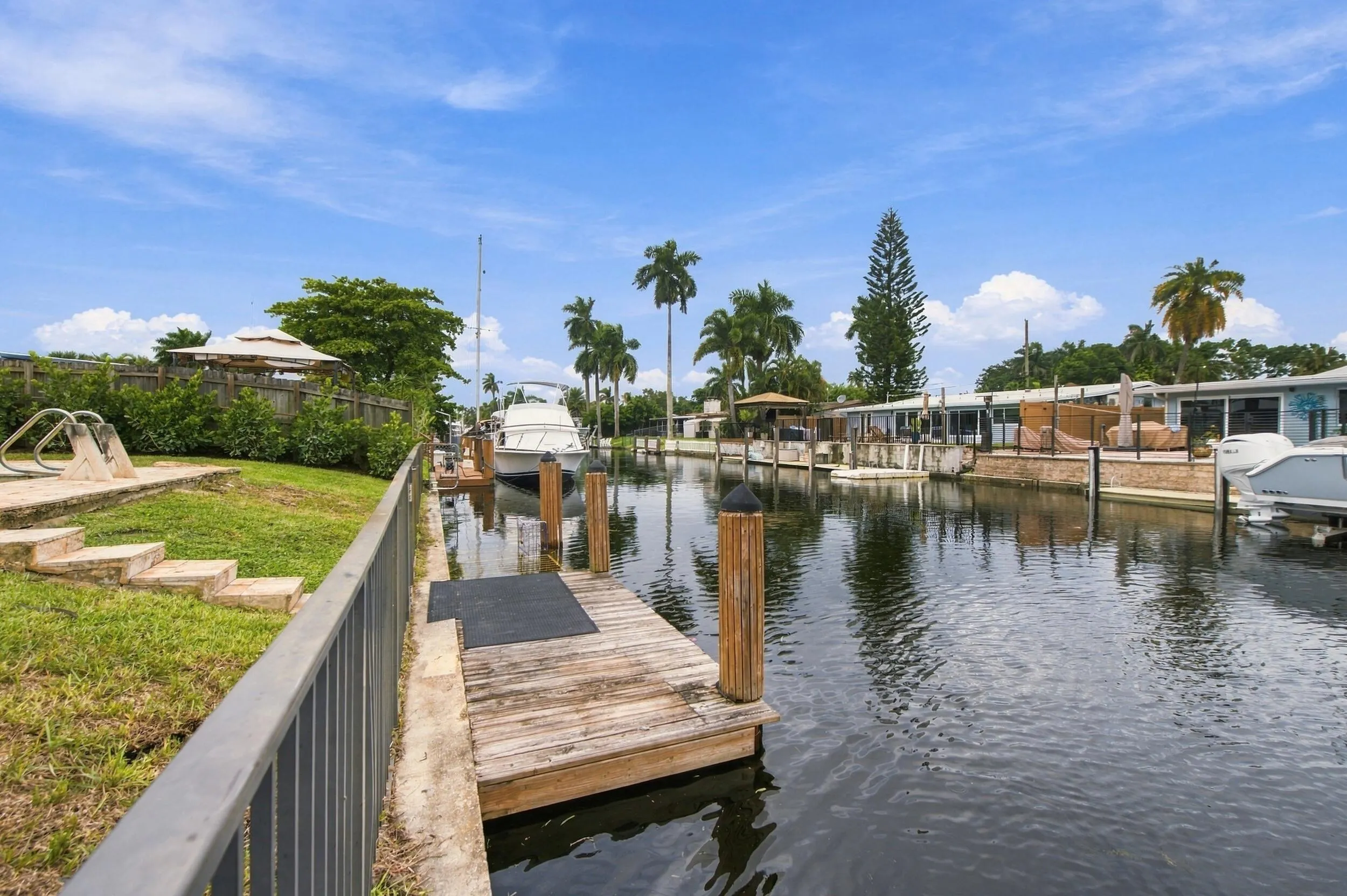 2536 GULFSTREAM Lane