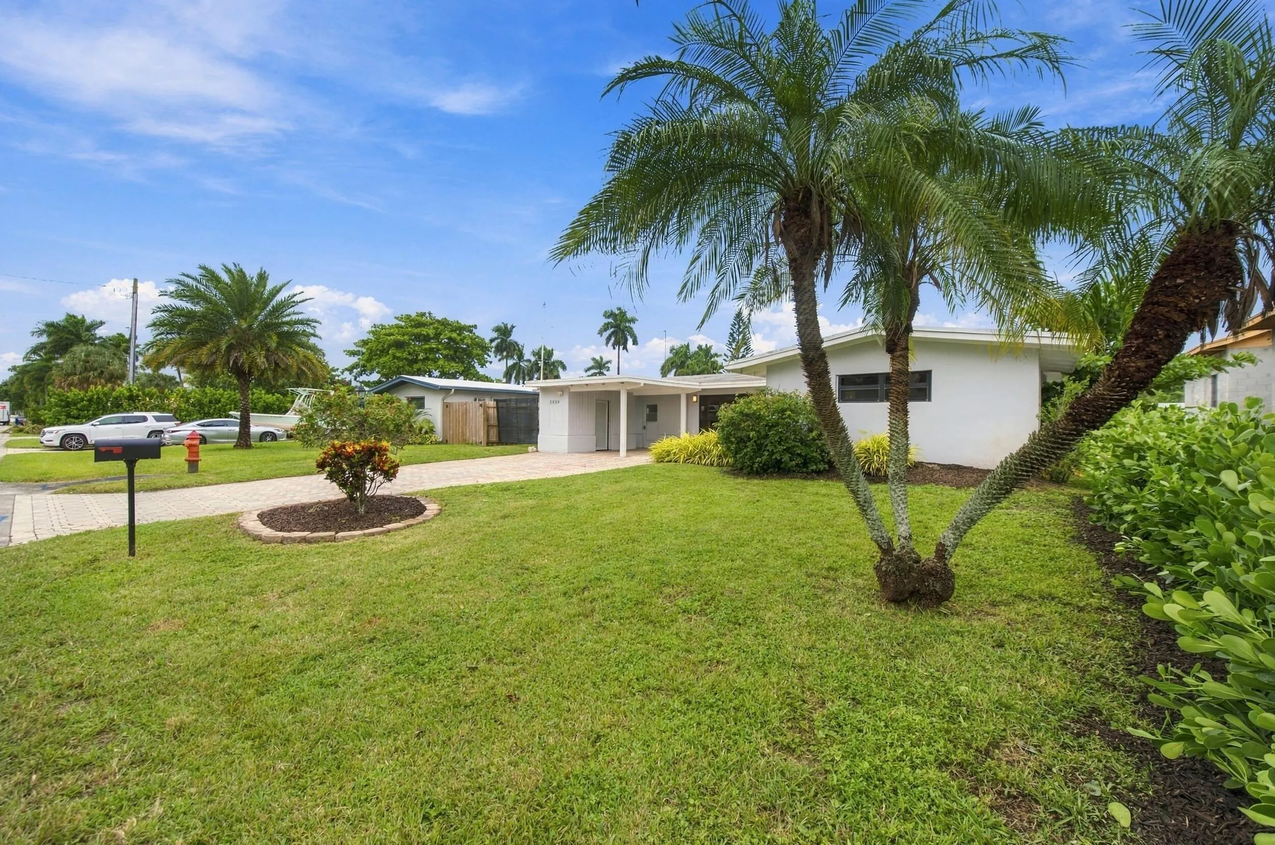 2536 GULFSTREAM Lane