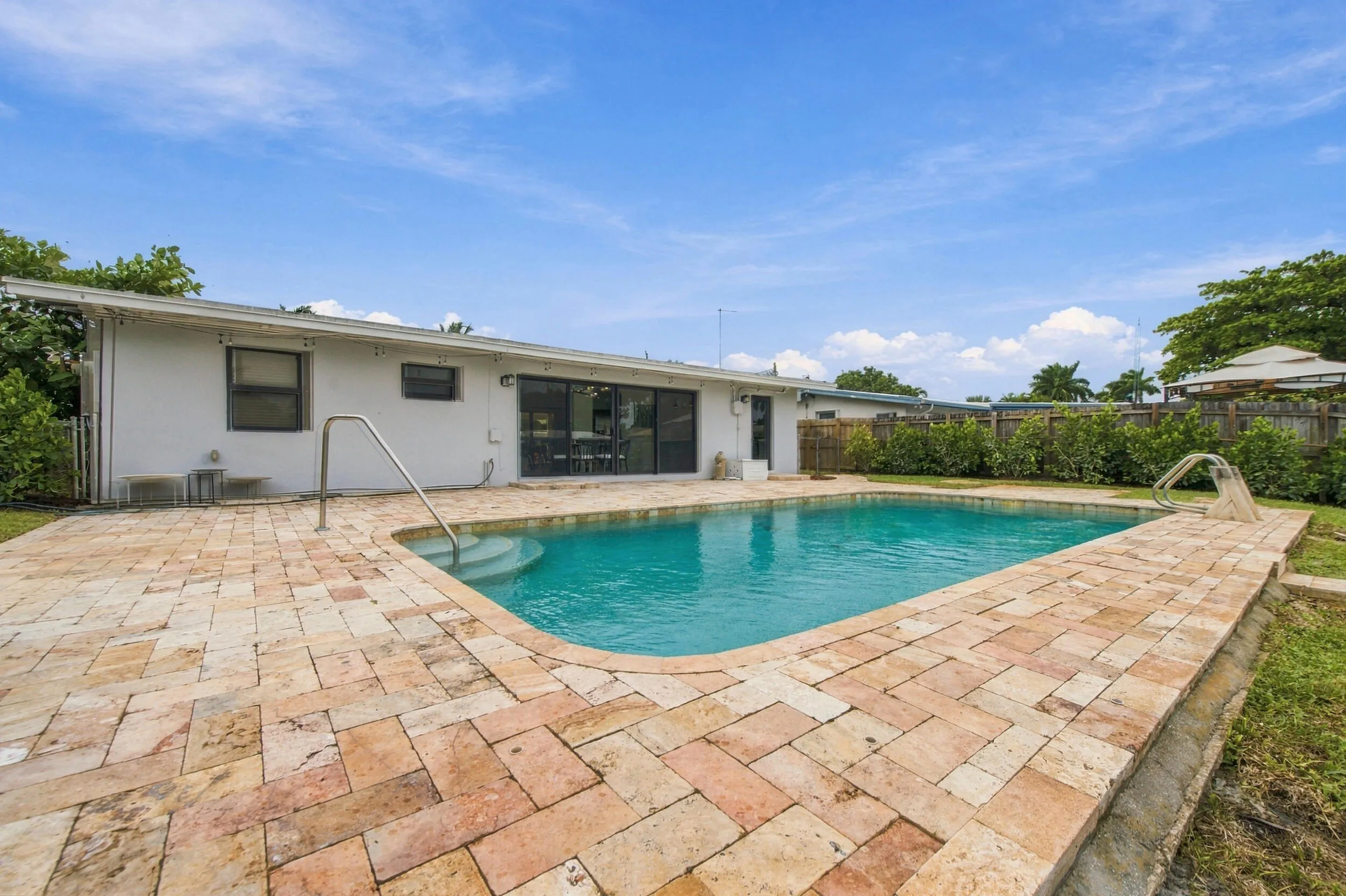 2536 GULFSTREAM Lane
