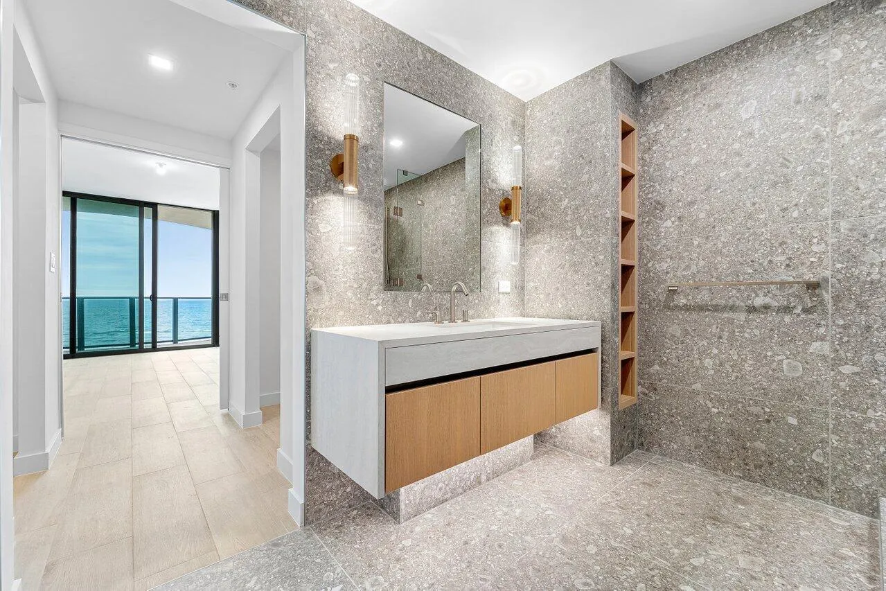 900 N OCEAN Boulevard #606
