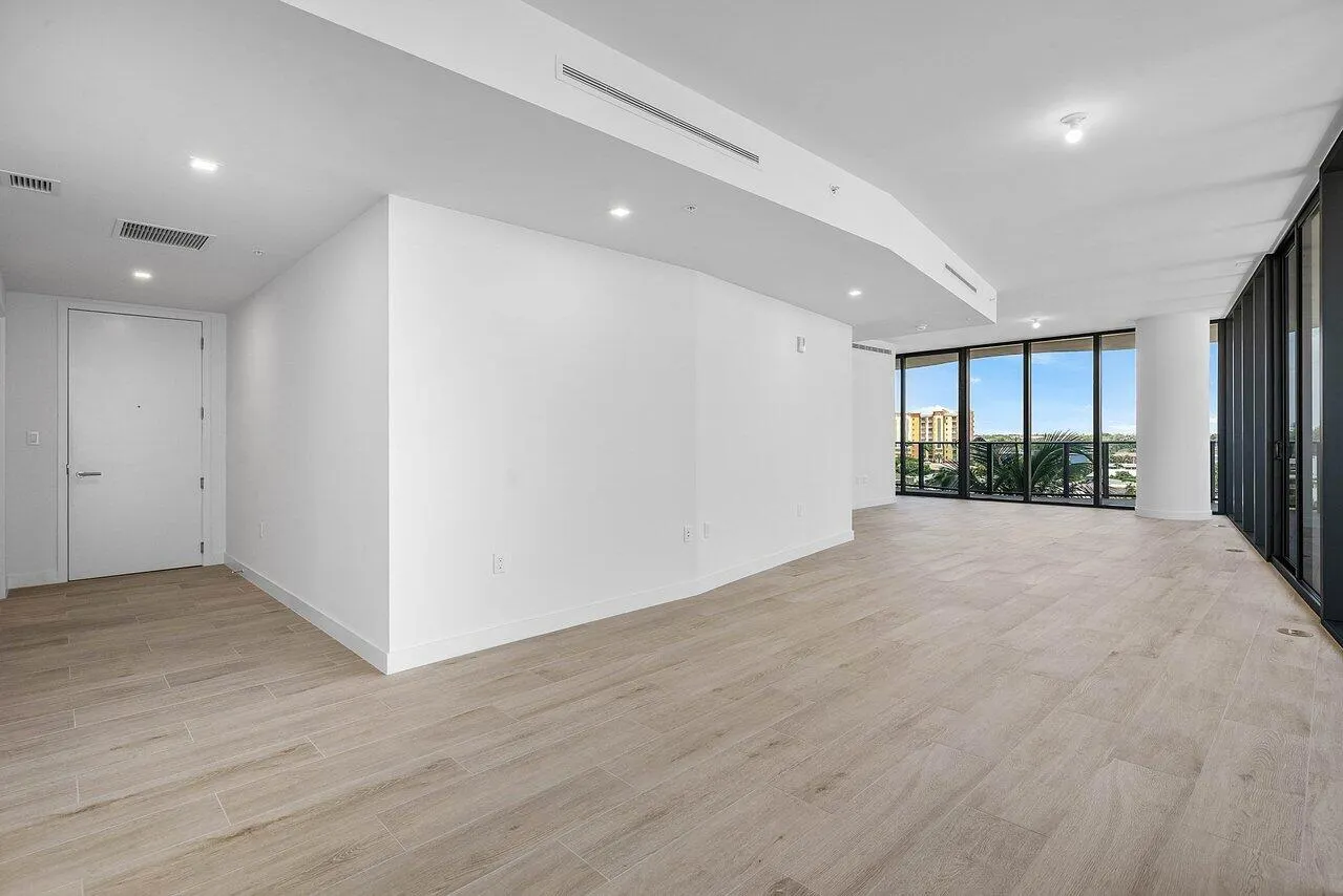 900 N OCEAN Boulevard #606