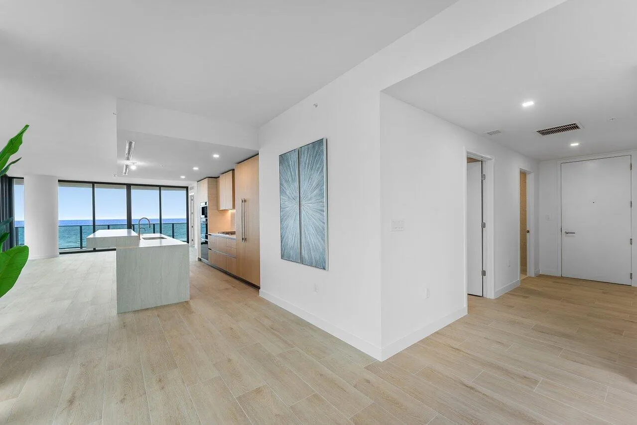 900 N OCEAN Boulevard #606
