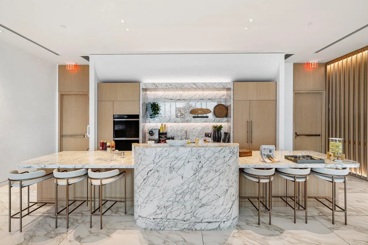 900 N OCEAN Boulevard #606