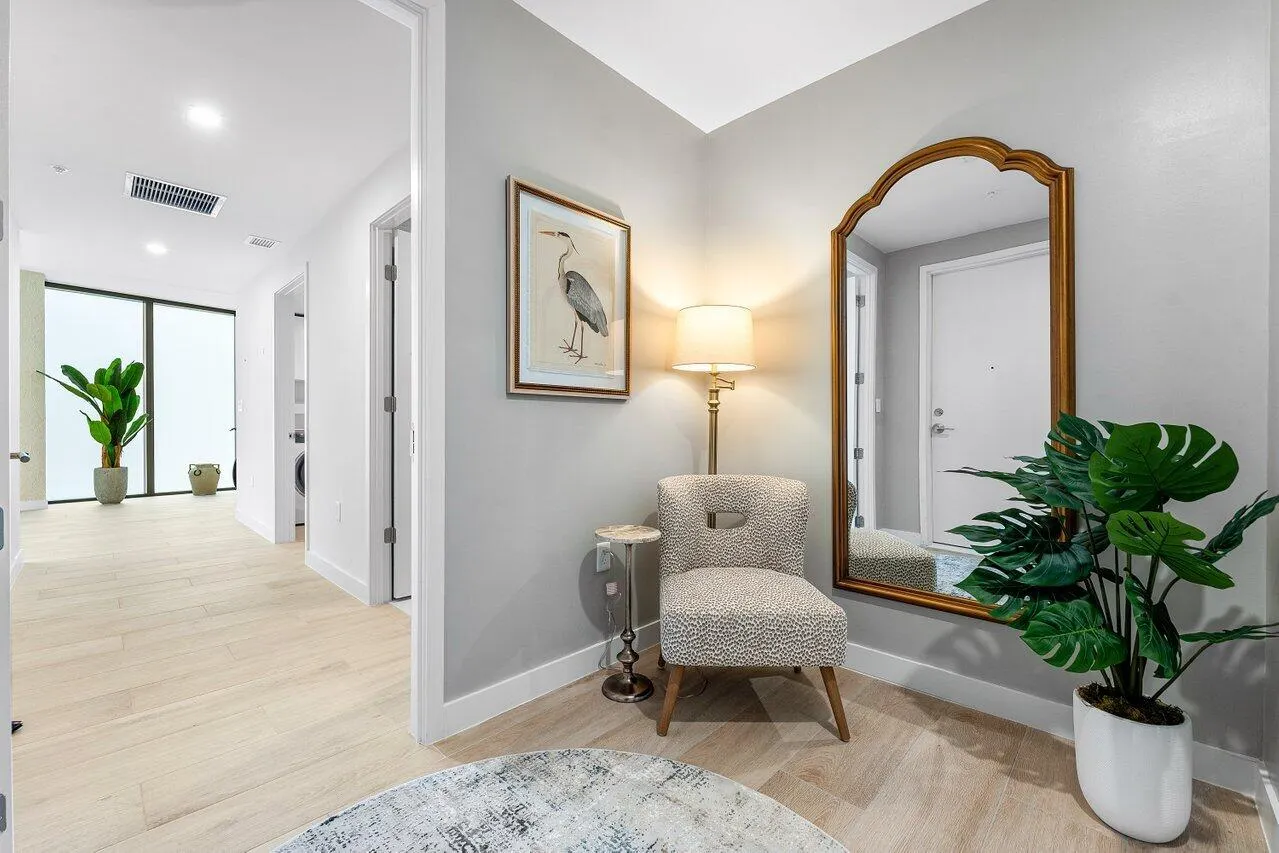 900 N OCEAN Boulevard #606