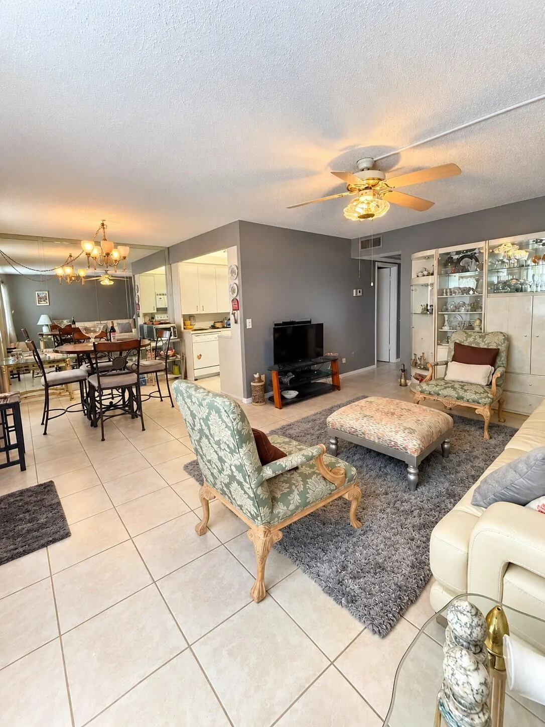3079 EXETER E