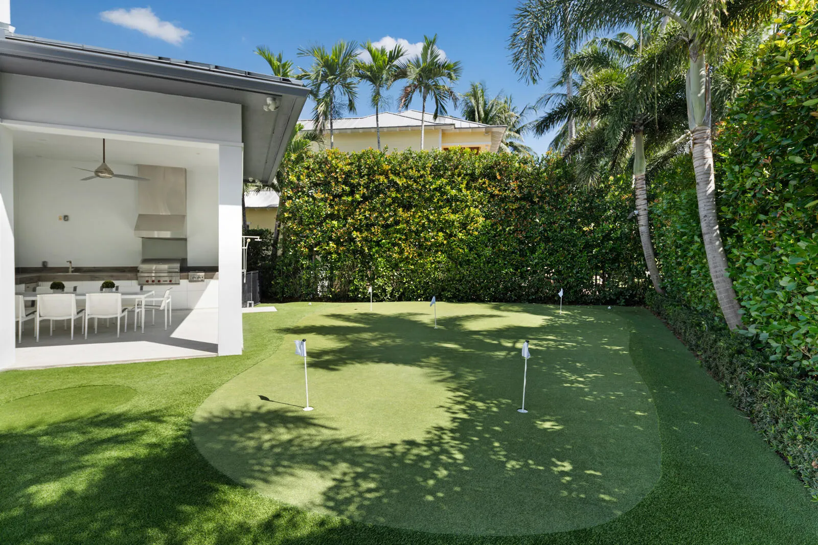1900 Sabal Palm Drive
