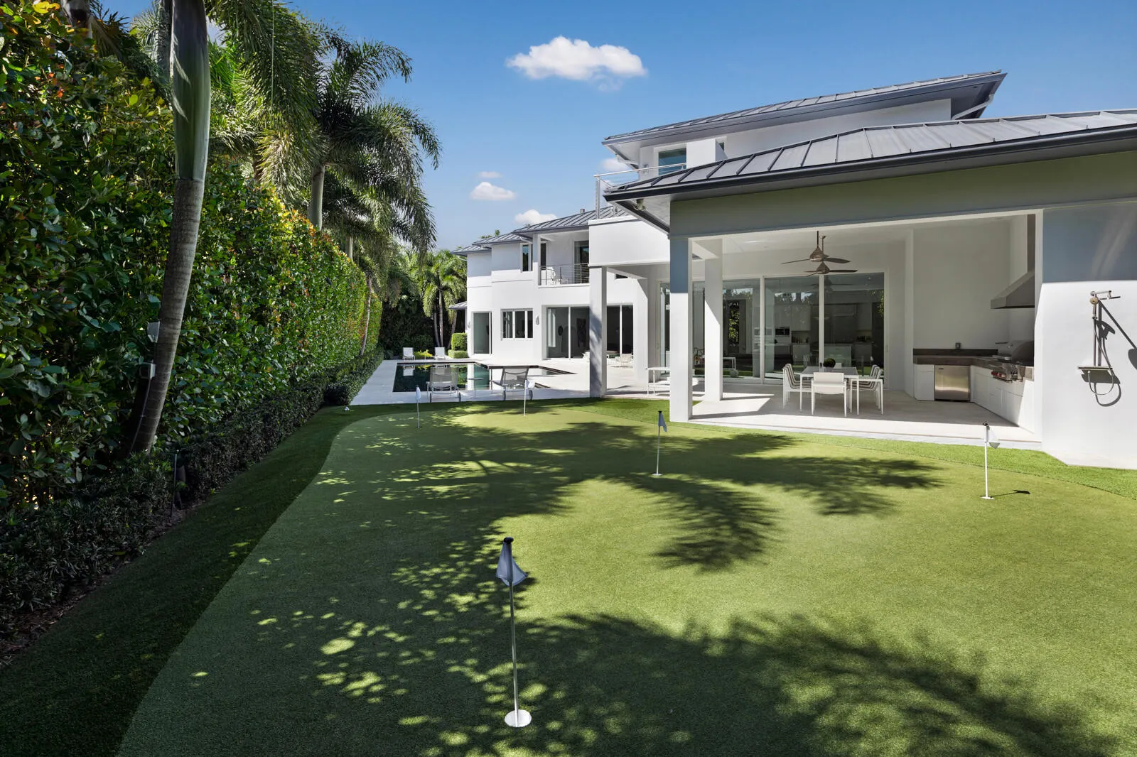 1900 Sabal Palm Drive