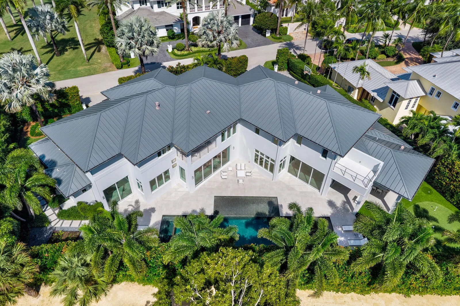 1900 Sabal Palm Drive