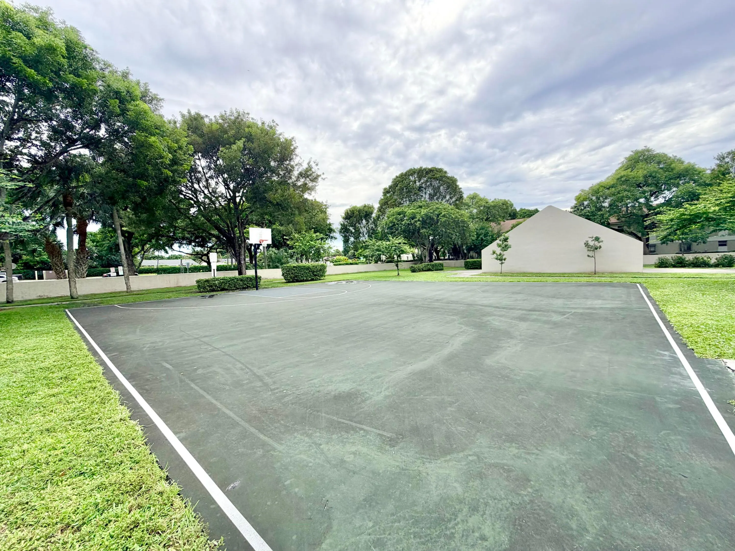 117 Gardens Drive #104