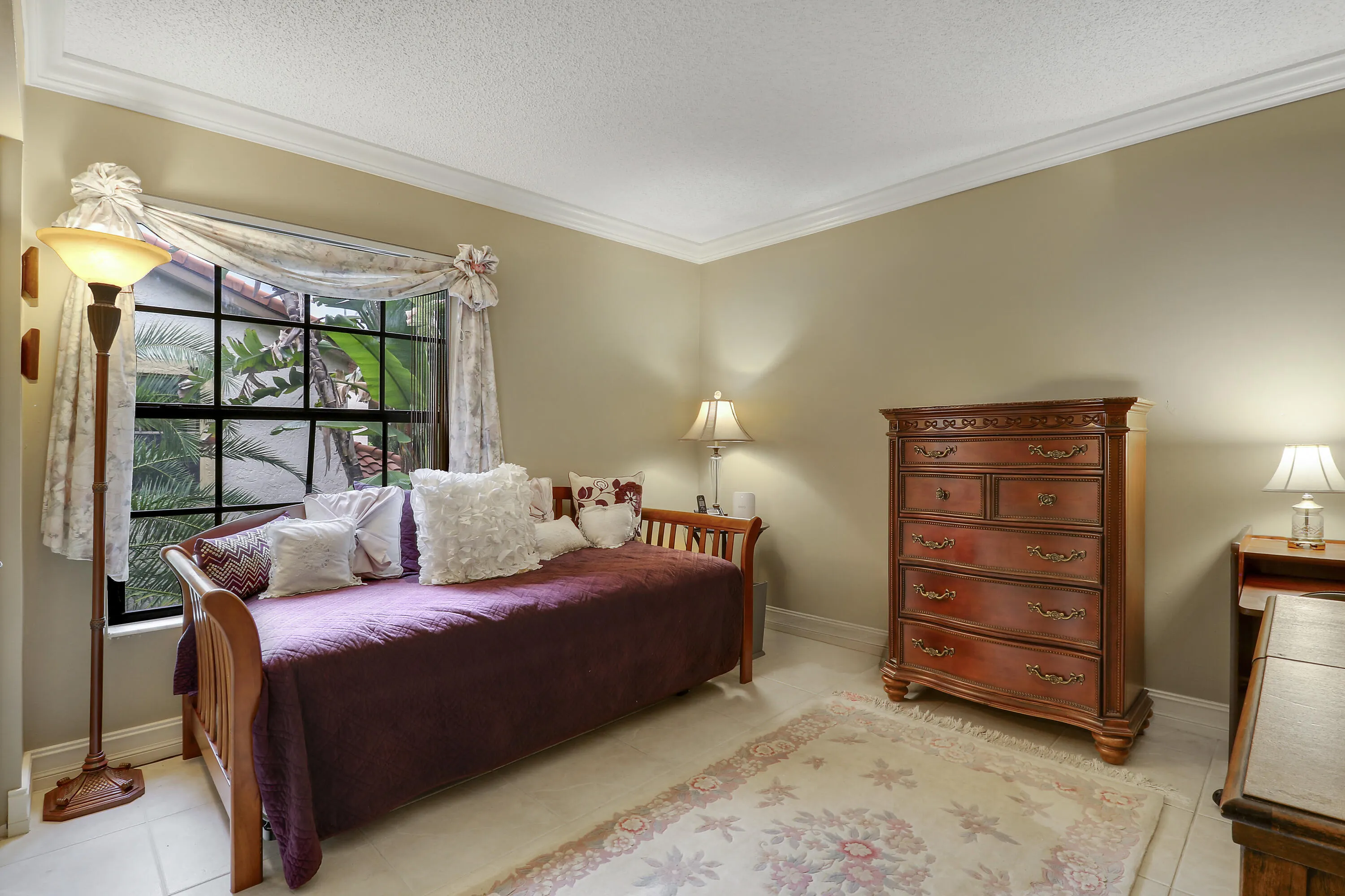 7828 LA MIRADA Drive