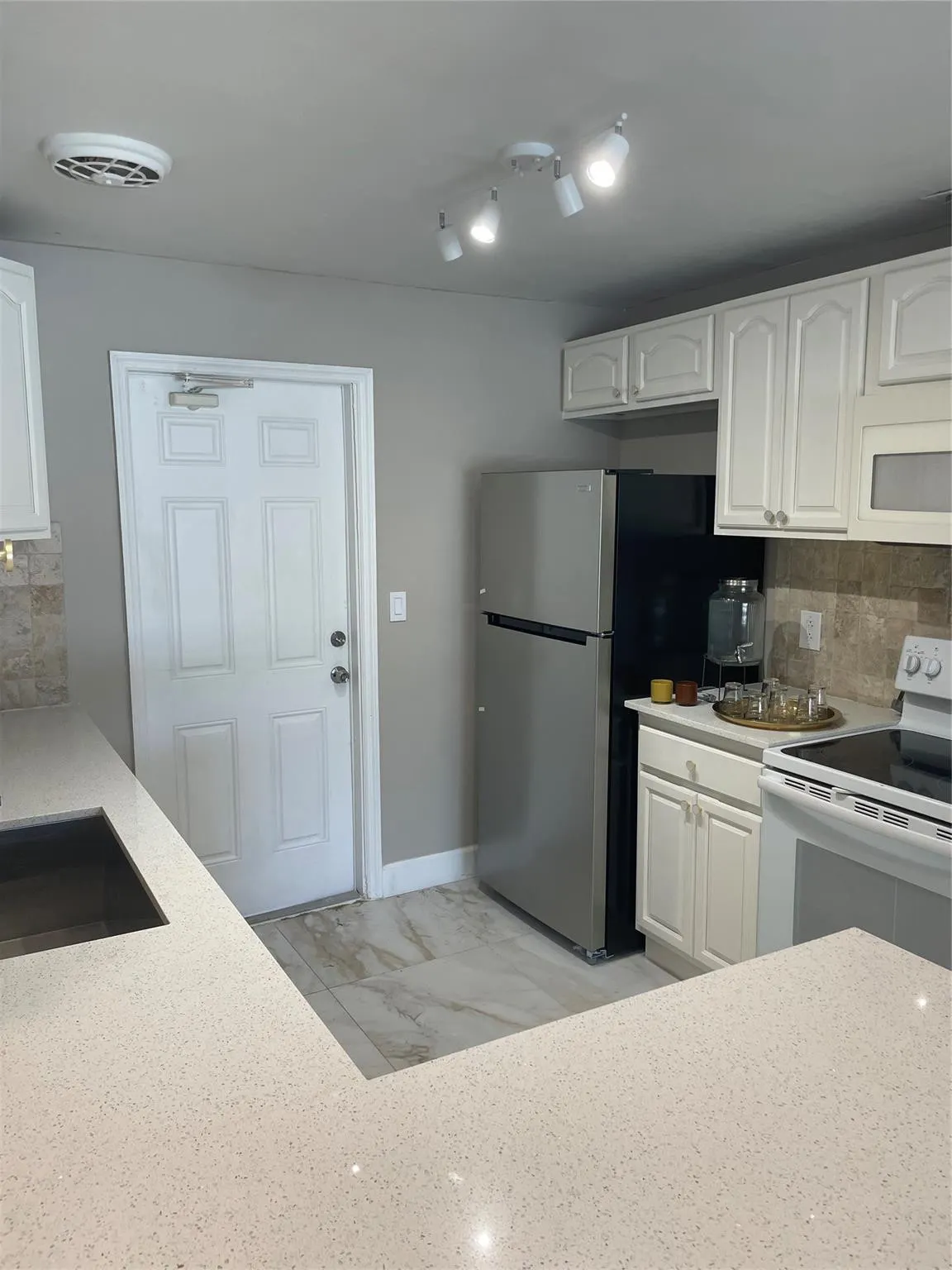 1010 NE 24TH Street